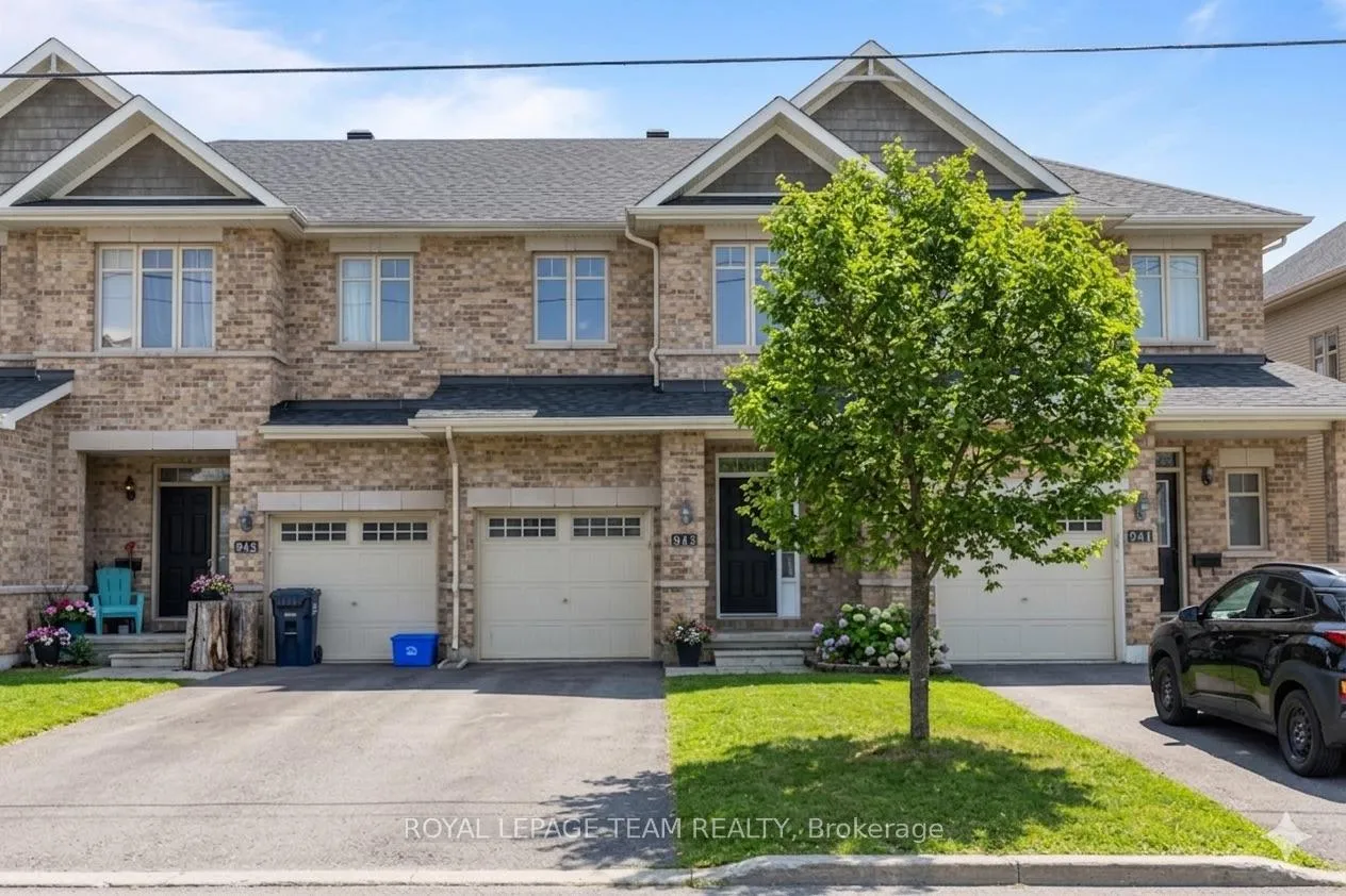 Front of 943 Klondike Road