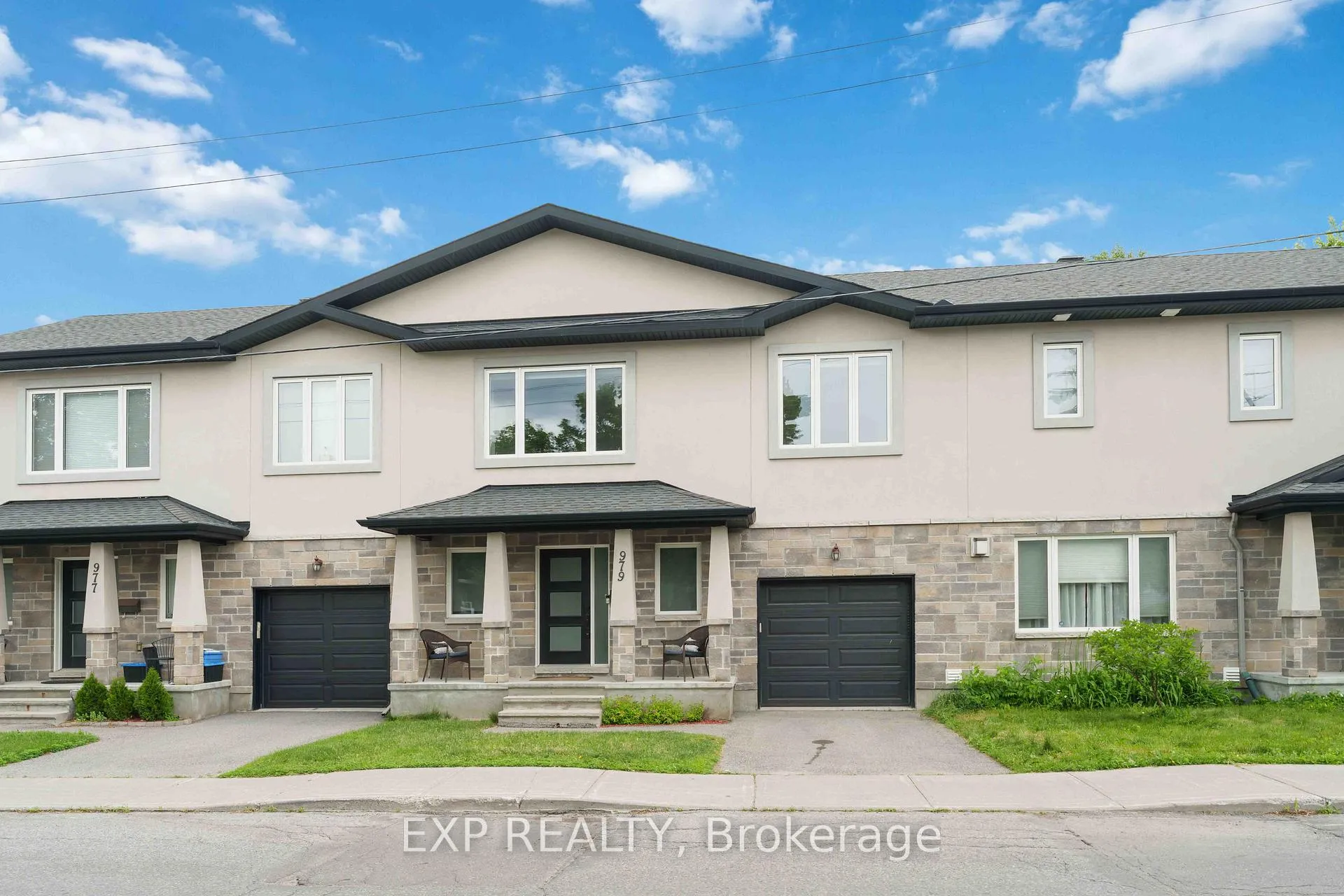 Photo 1 of 979 Admiral Avenue, Ottawa, Carlington — HOMEH