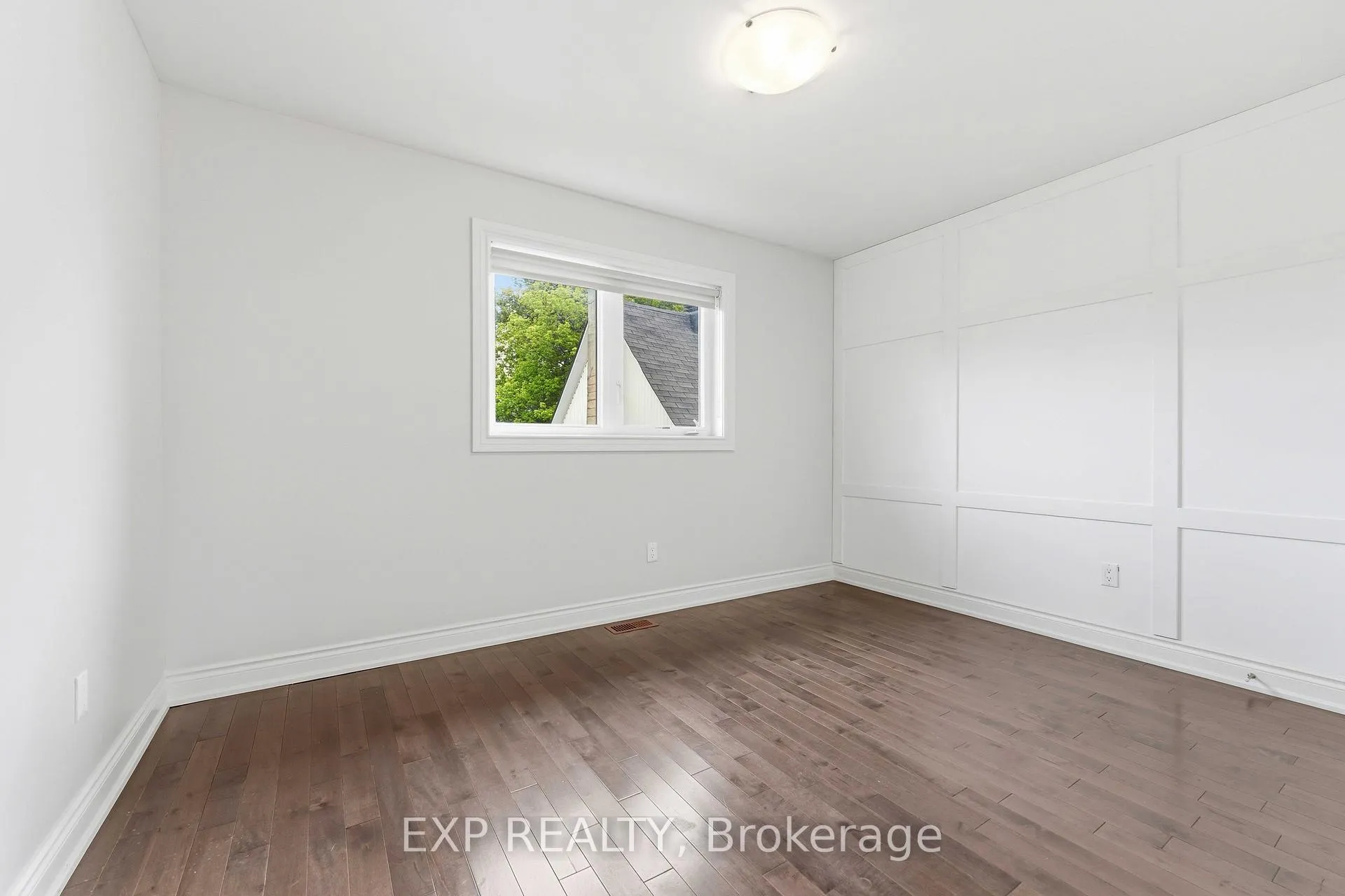 Photo 17 of 979 Admiral Avenue, Ottawa, Carlington — HOMEH
