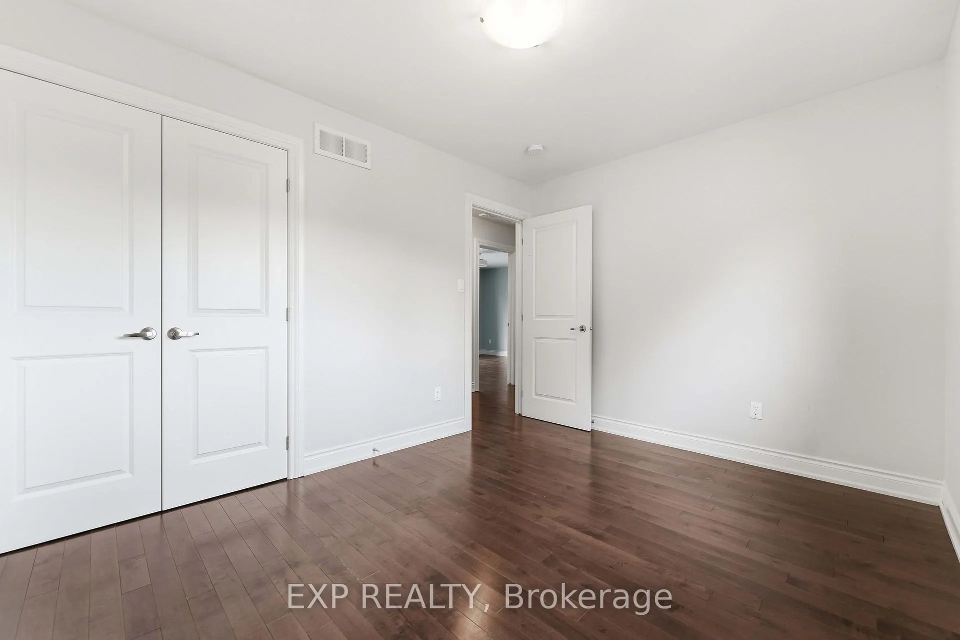 Photo 18 of 979 Admiral Avenue, Ottawa, Carlington — HOMEH