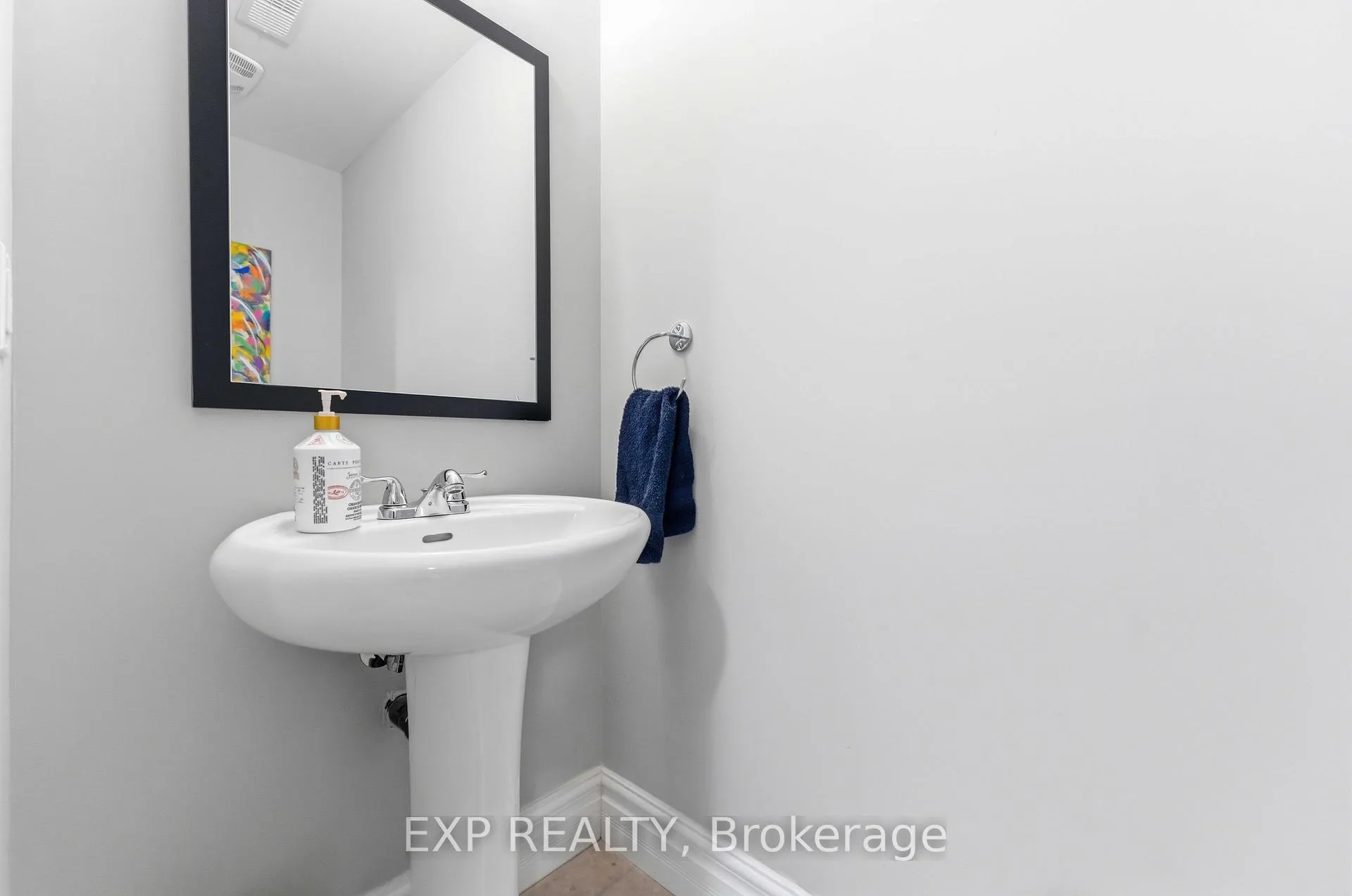 Photo 24 of 979 Admiral Avenue, Ottawa, Carlington — HOMEH