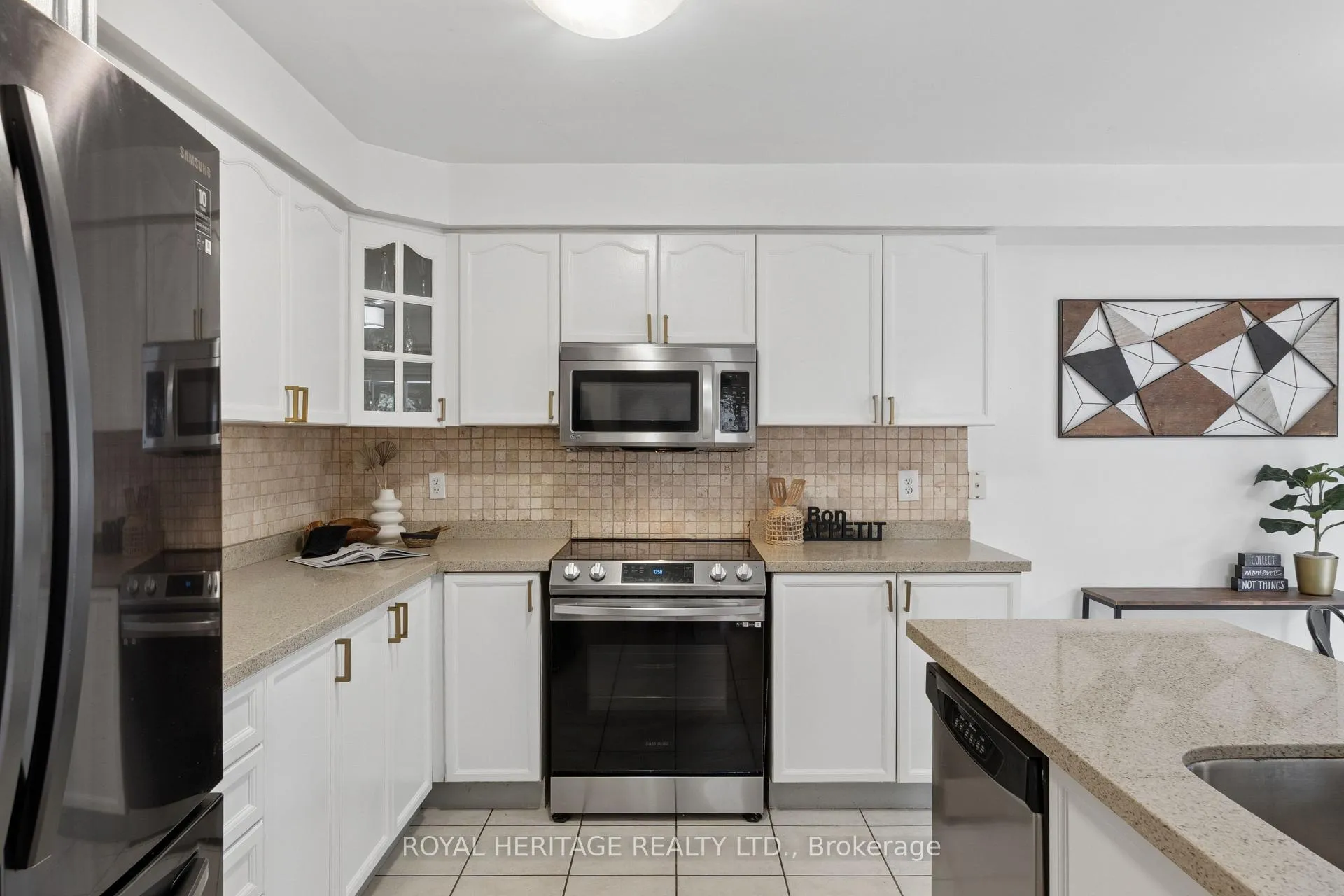 Photo 9 of 40 McNicol Crescent, Ajax, Northeast Ajax — HOMEH