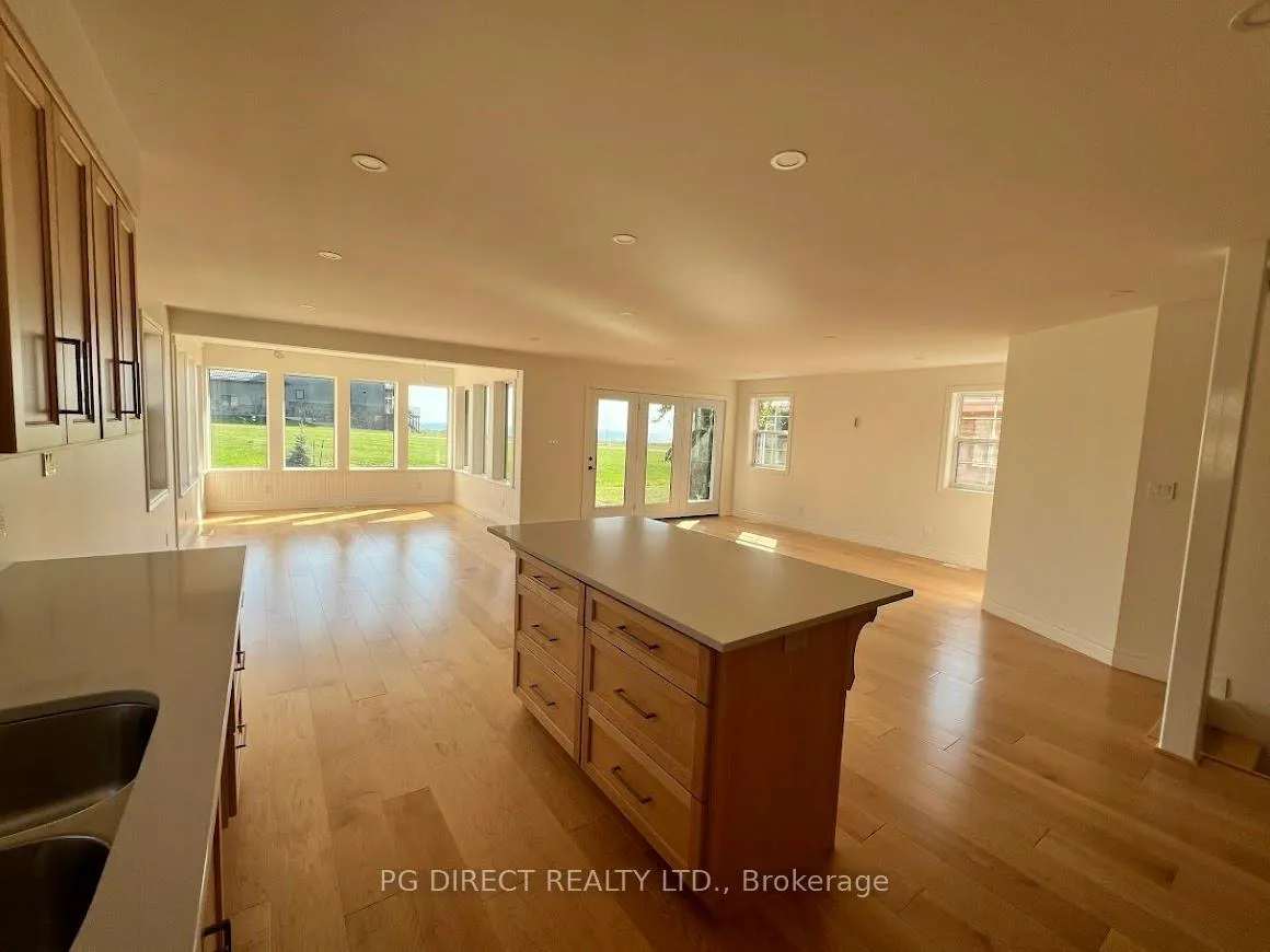 Photo 13 of 241 Bethune Crescent, Goderich, Goderich (Town) — HOMEH