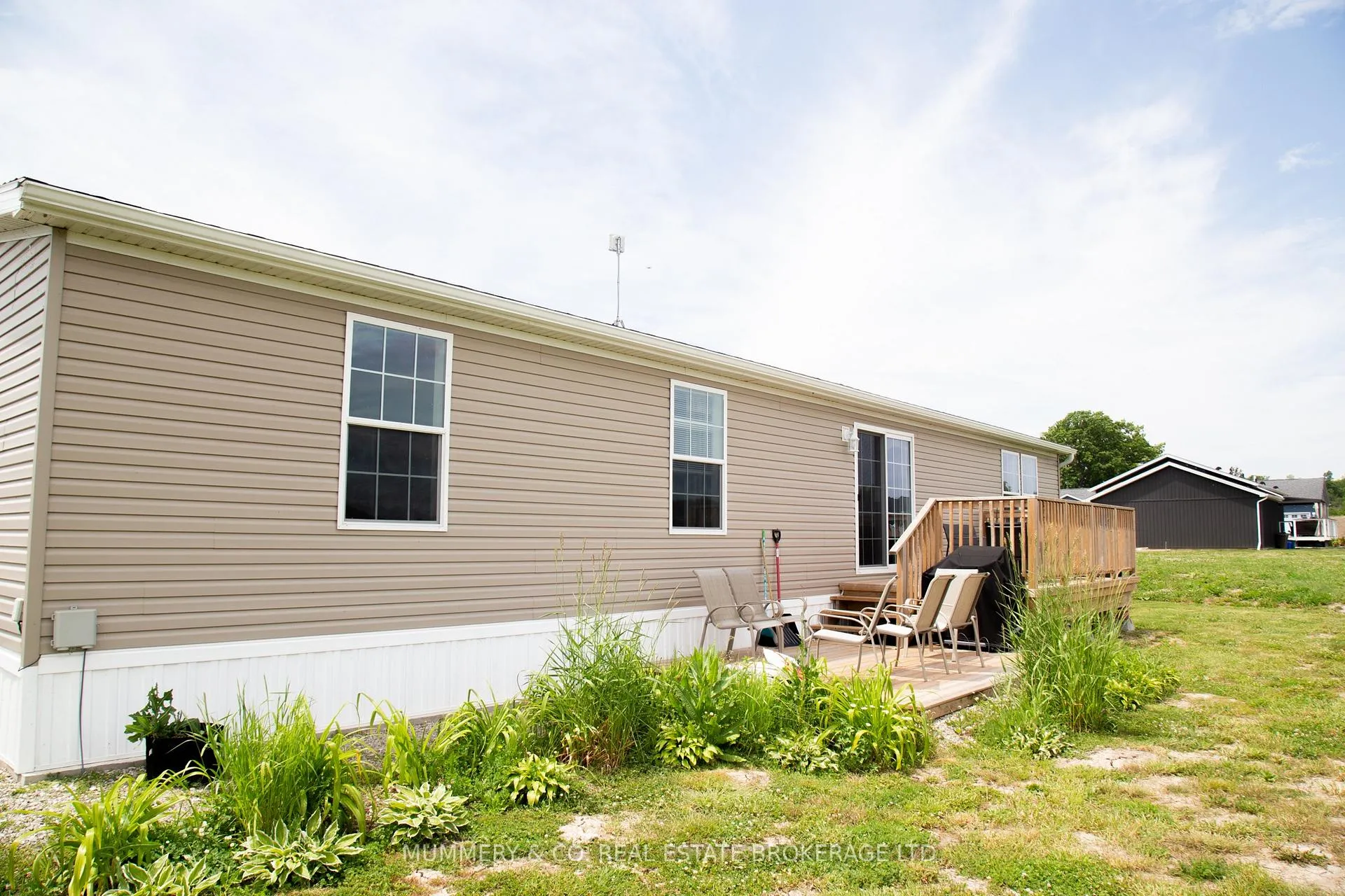 Photo 6 of 26 Hickory Hollow, Haldimand, Nanticoke — HOMEH