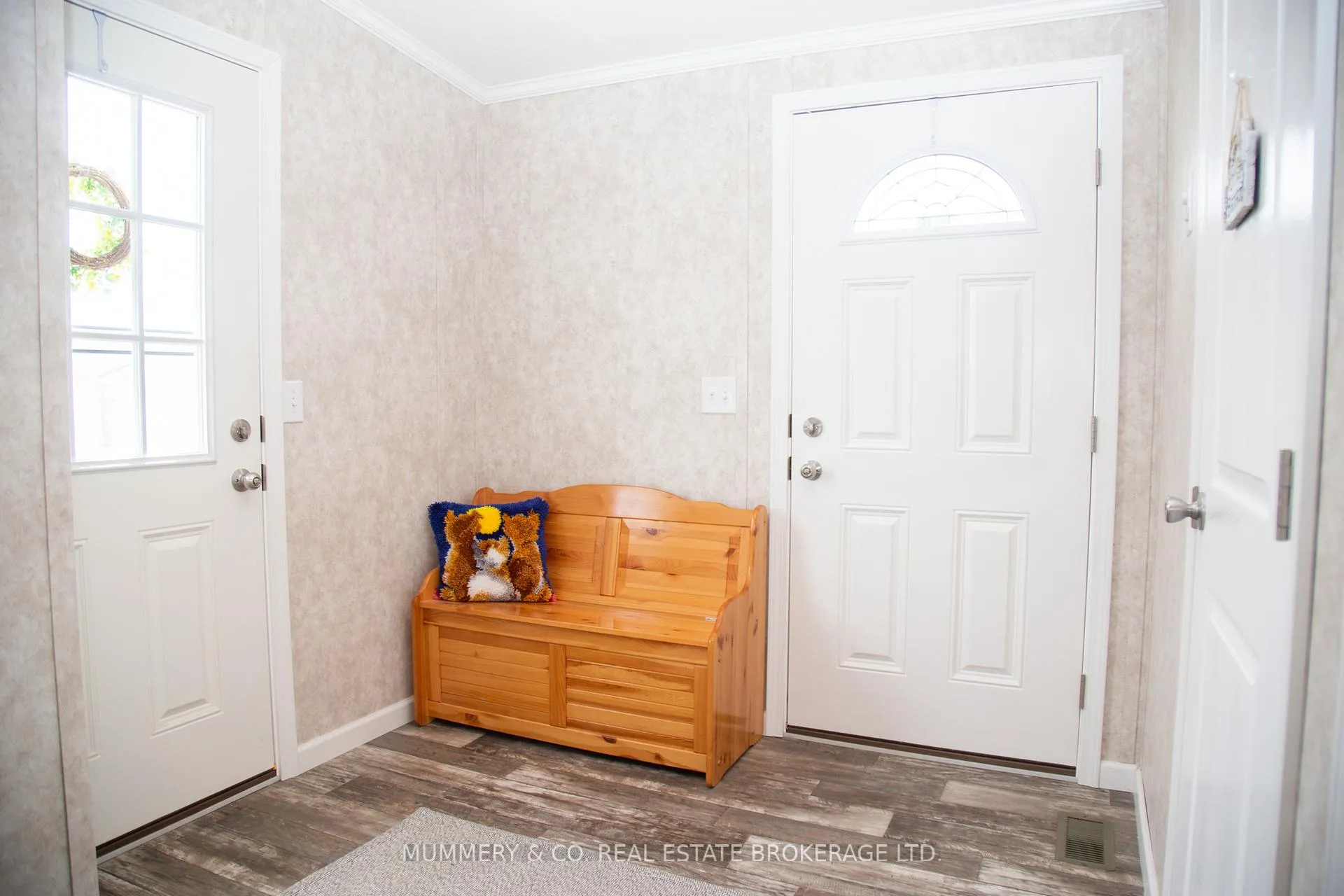 Photo 11 of 26 Hickory Hollow, Haldimand, Nanticoke — HOMEH