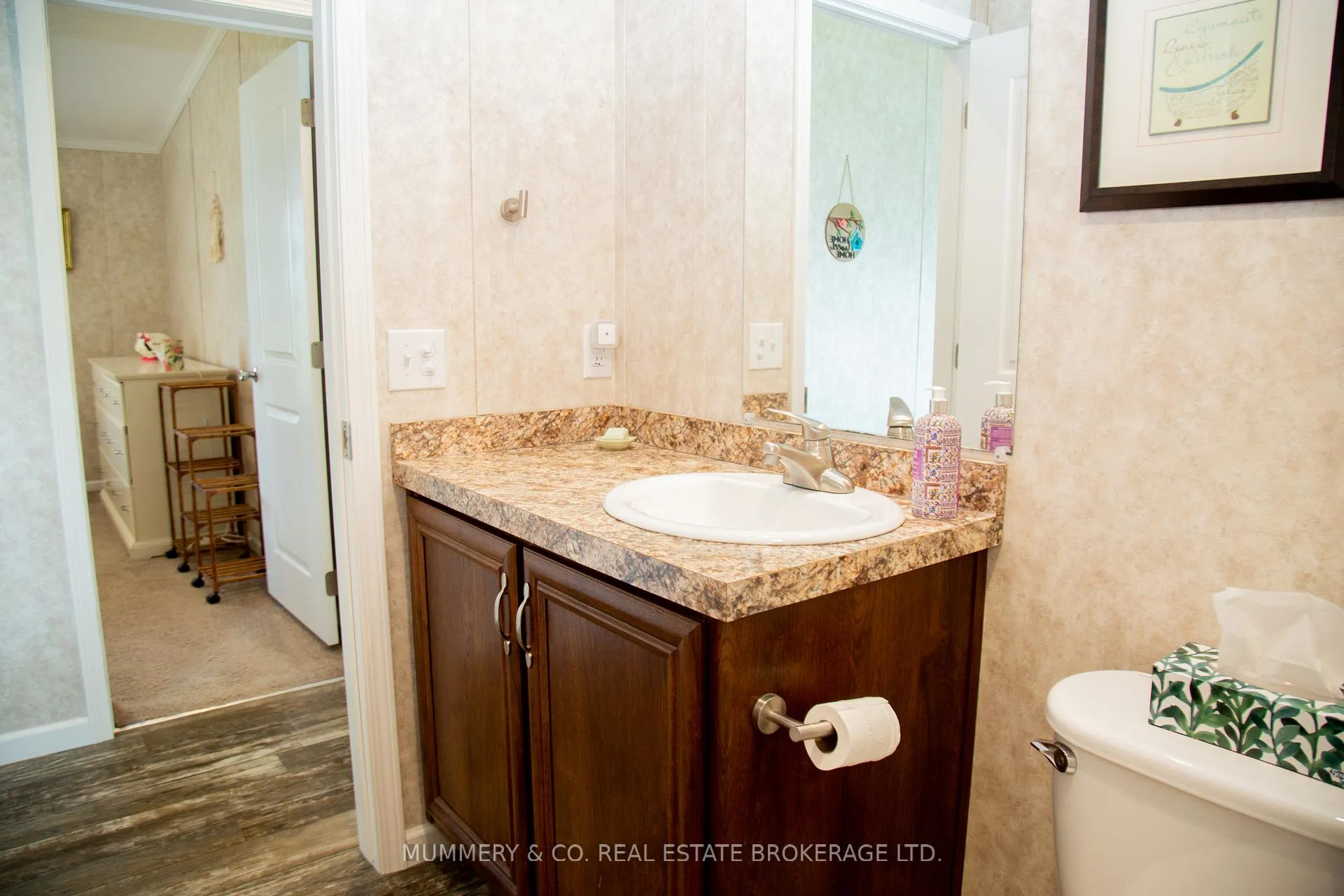 Photo 20 of 26 Hickory Hollow, Haldimand, Nanticoke — HOMEH