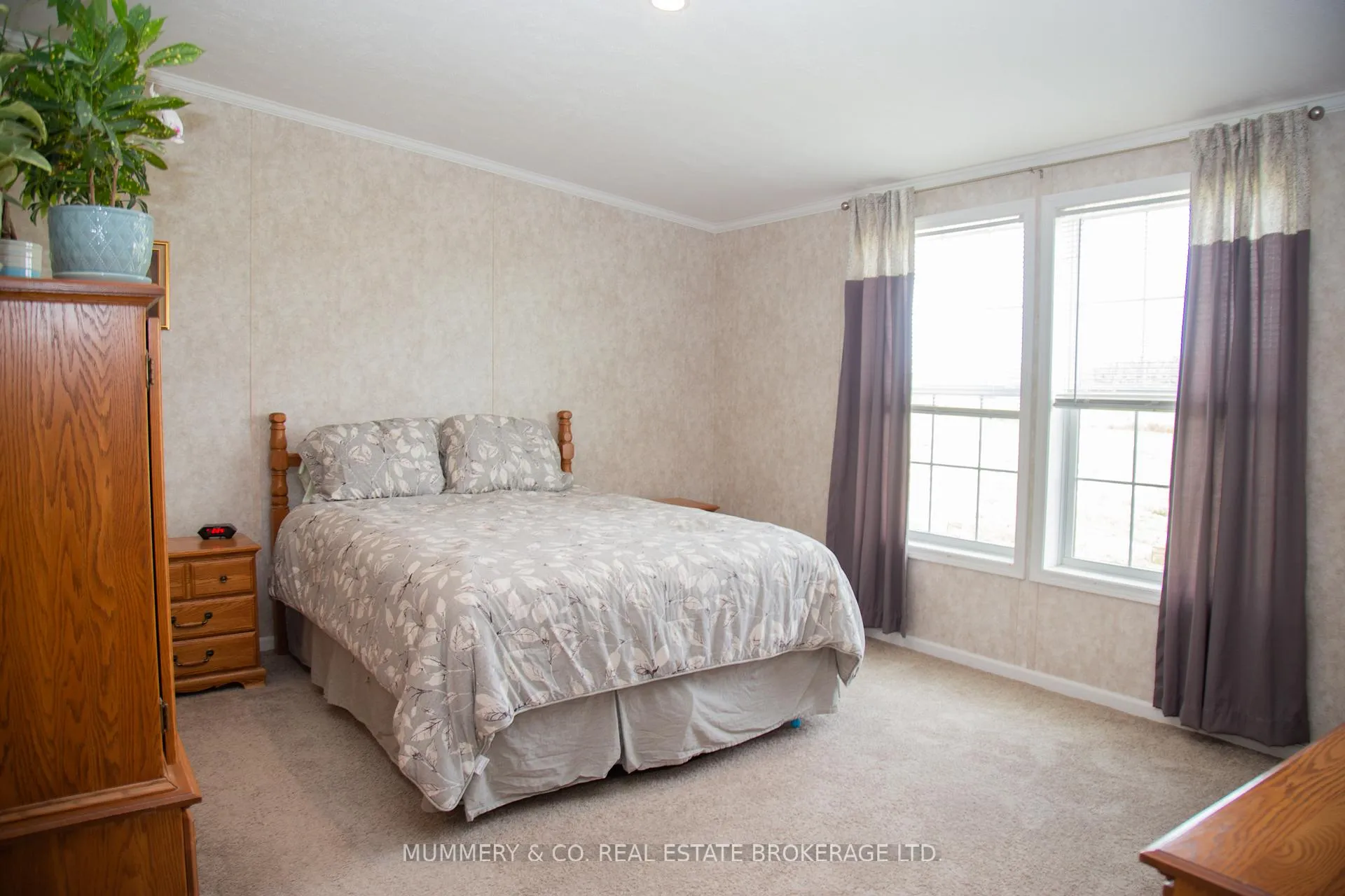 Photo 37 of 26 Hickory Hollow, Haldimand, Nanticoke — HOMEH