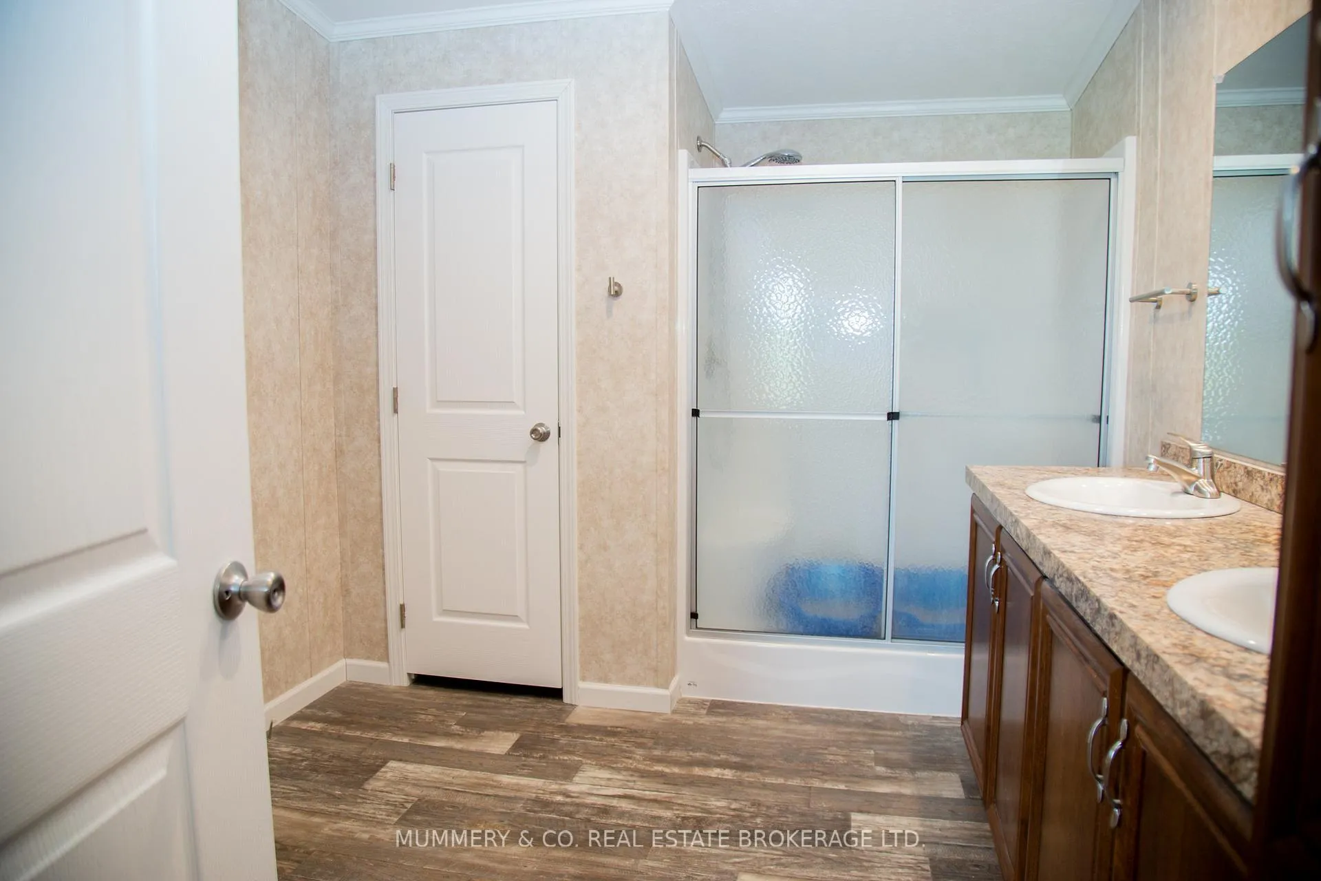 Photo 41 of 26 Hickory Hollow, Haldimand, Nanticoke — HOMEH
