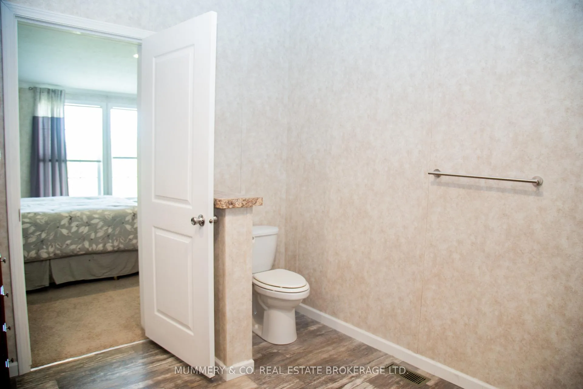 Photo 42 of 26 Hickory Hollow, Haldimand, Nanticoke — HOMEH