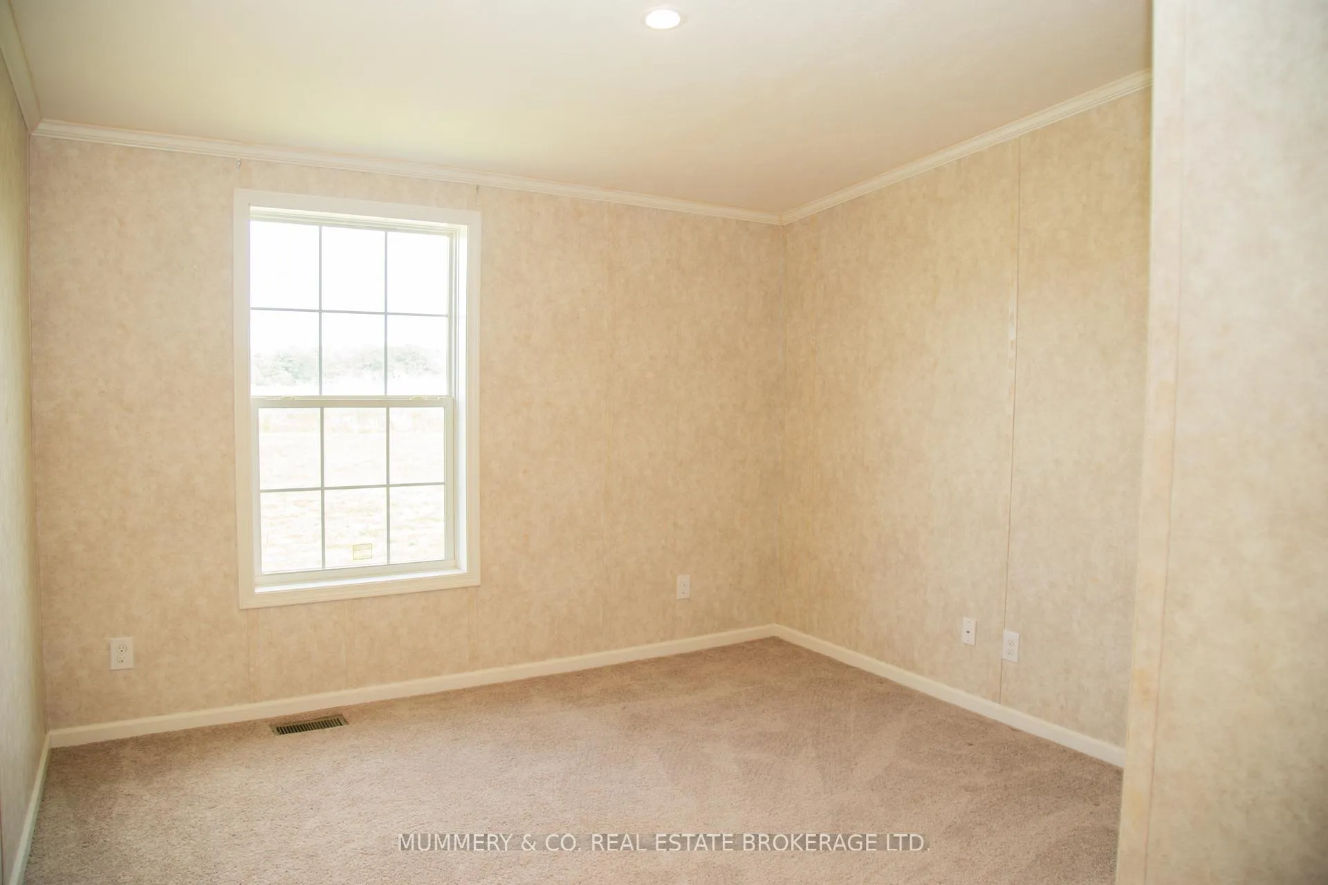 Photo 47 of 26 Hickory Hollow, Haldimand, Nanticoke — HOMEH