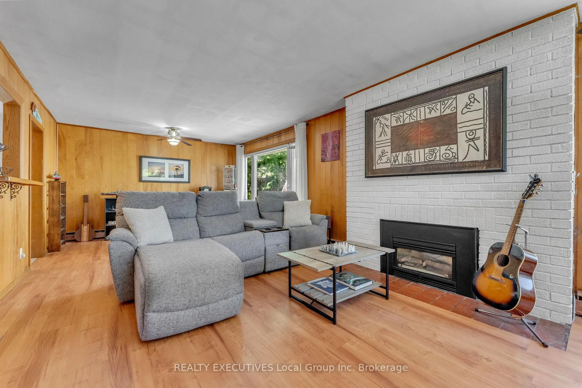 Photo 5 of 917 Lakeshore Drive, North Bay, Ferris — HOMEH