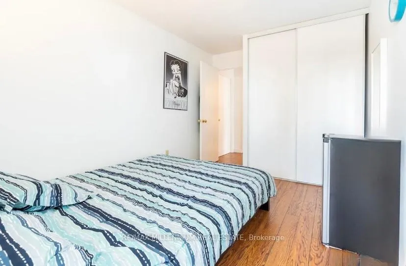 Photo 3 of Unit 2001, 350 Webb Drive, Mississauga, City Centre — HOMEH
