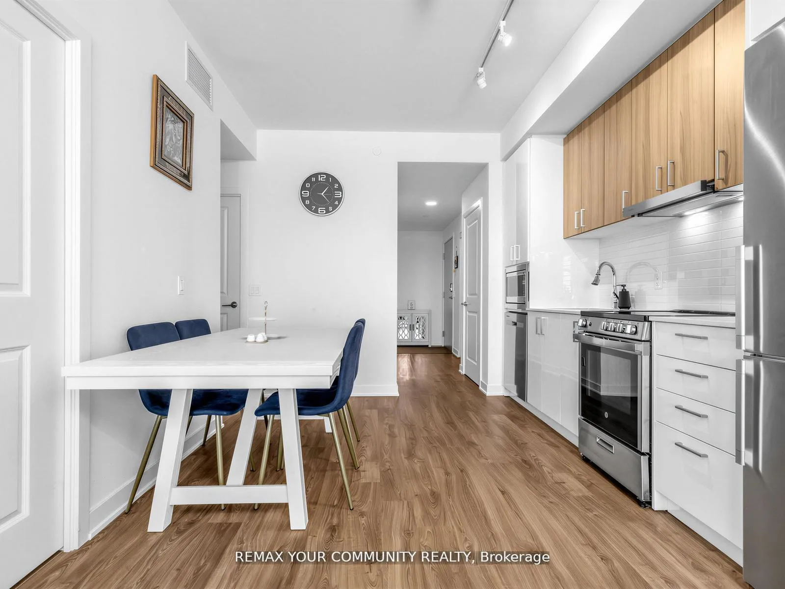 Photo 10 of Unit 1510, 30 Upper Mall Way, Vaughan, Brownridge — HOMEH