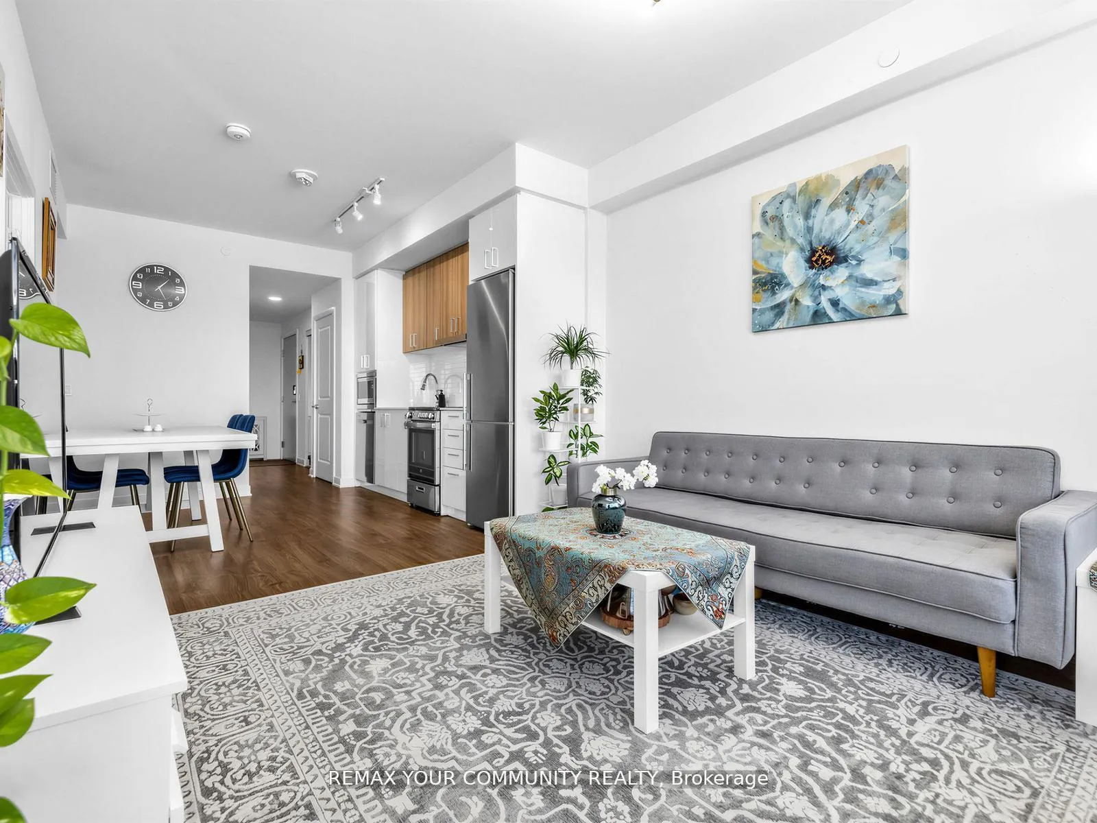 Photo 16 of Unit 1510, 30 Upper Mall Way, Vaughan, Brownridge — HOMEH