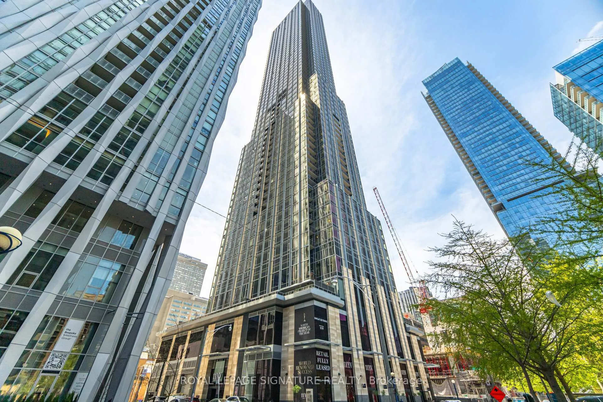 Front of Unit 3608, 11 Yorkville Avenue