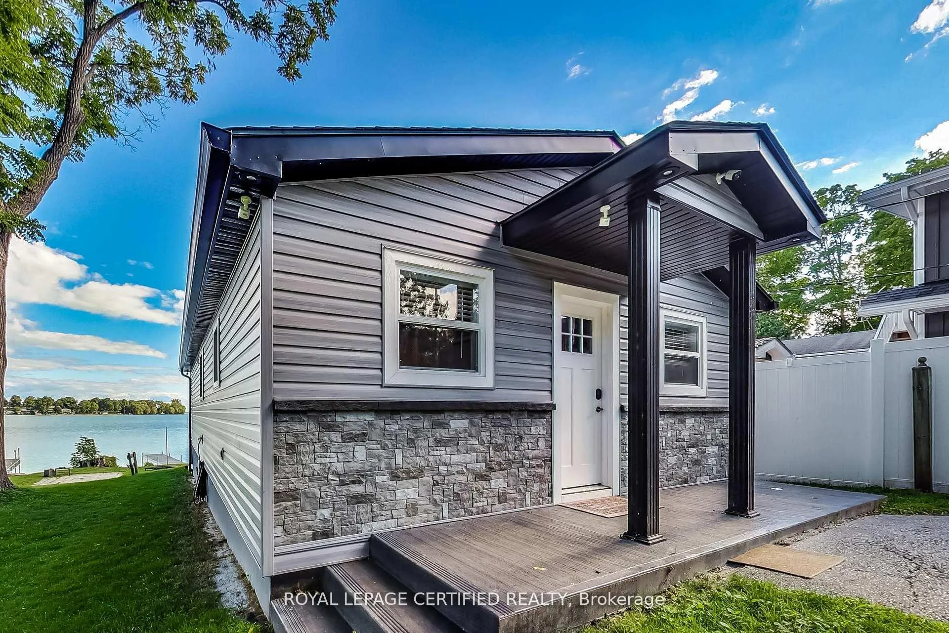 Photo 3 of 69 Olive Crescent, Orillia — HOMEH