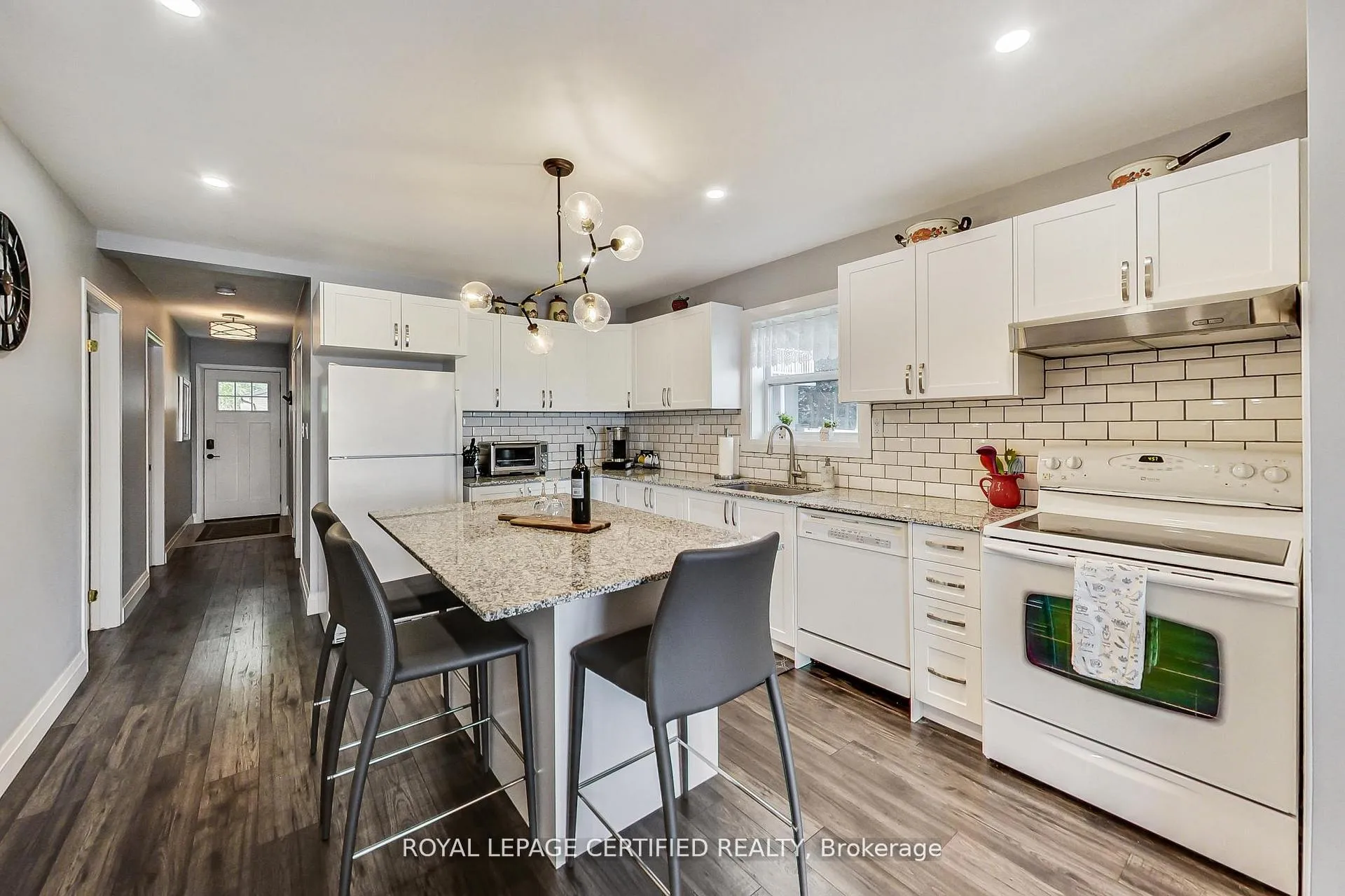 Photo 13 of 69 Olive Crescent, Orillia — HOMEH
