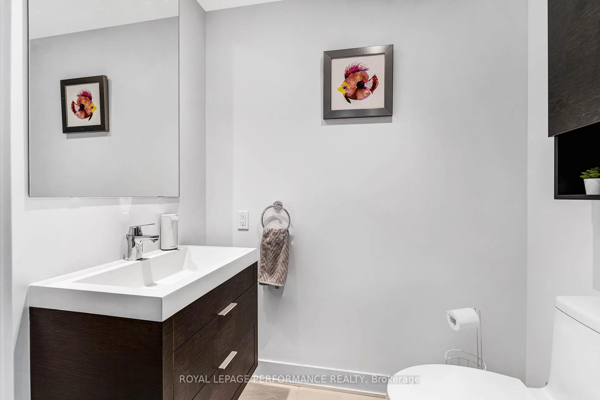 Photo 7 of Unit 1810, 20 Daly Avenue, Ottawa, Sandy Hill — HOMEH