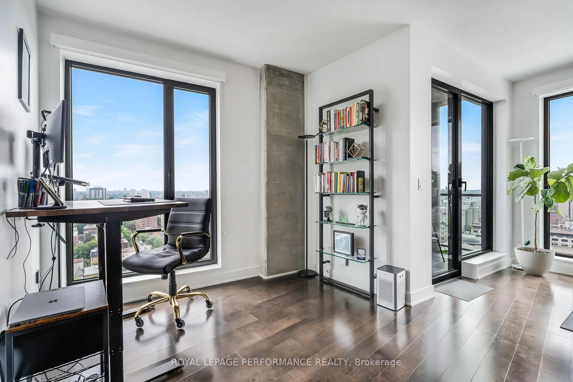 Photo 15 of Unit 1810, 20 Daly Avenue, Ottawa, Sandy Hill — HOMEH