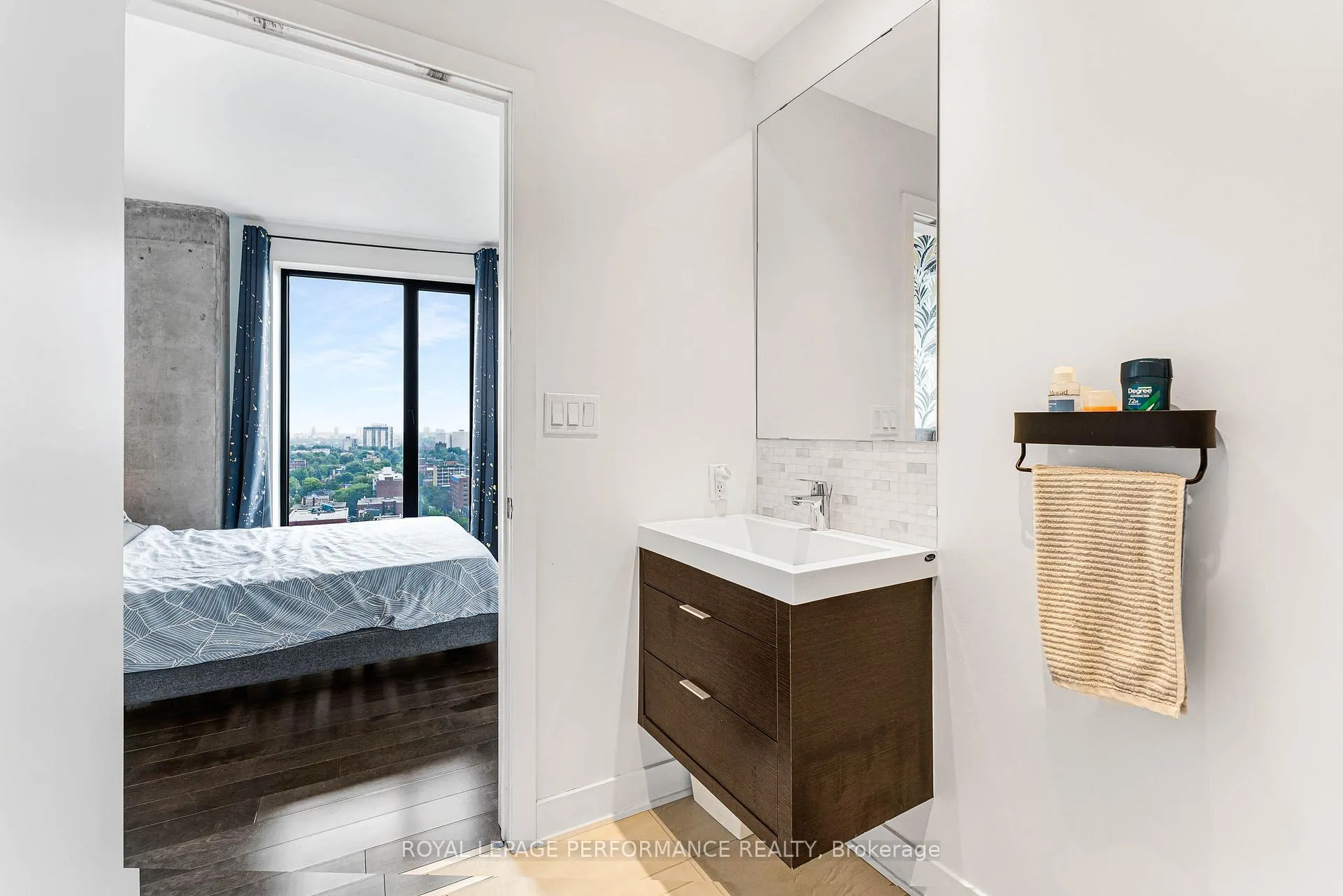 Photo 22 of Unit 1810, 20 Daly Avenue, Ottawa, Sandy Hill — HOMEH