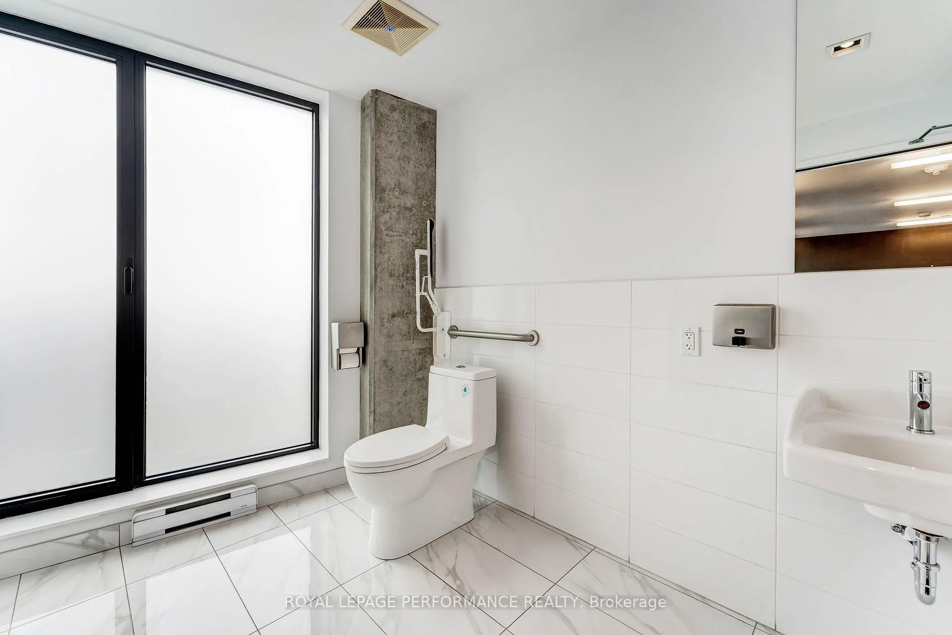 Photo 28 of Unit 1810, 20 Daly Avenue, Ottawa, Sandy Hill — HOMEH