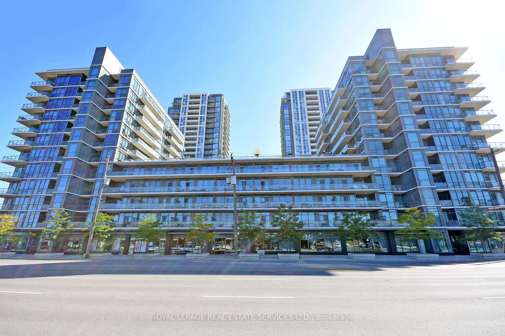 Front of Unit 901, 1185 The Queensway
