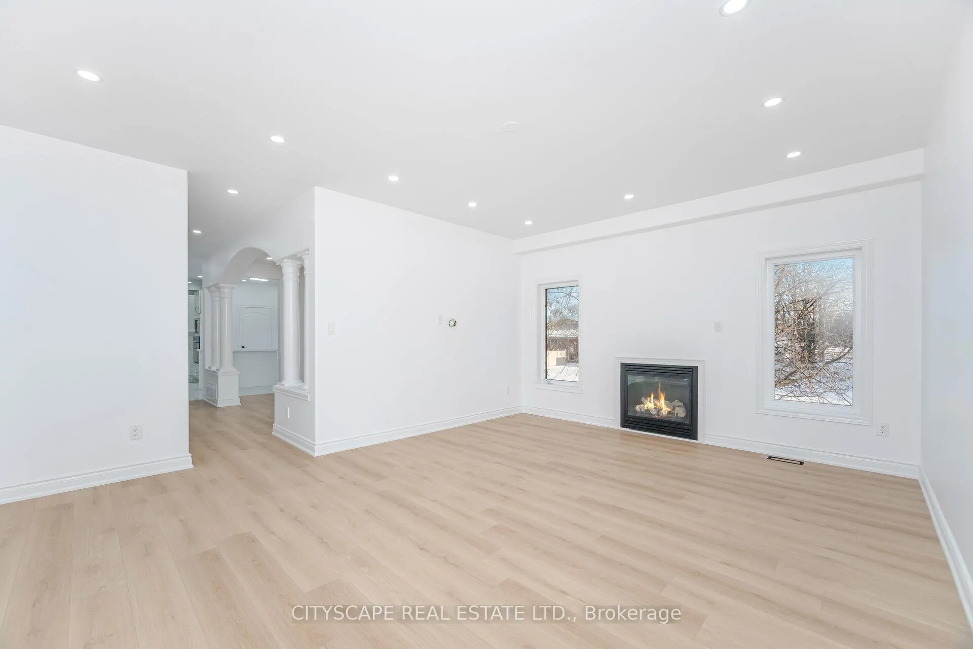Photo 10 of 5843 Prairie Circle, Mississauga, Lisgar — HOMEH