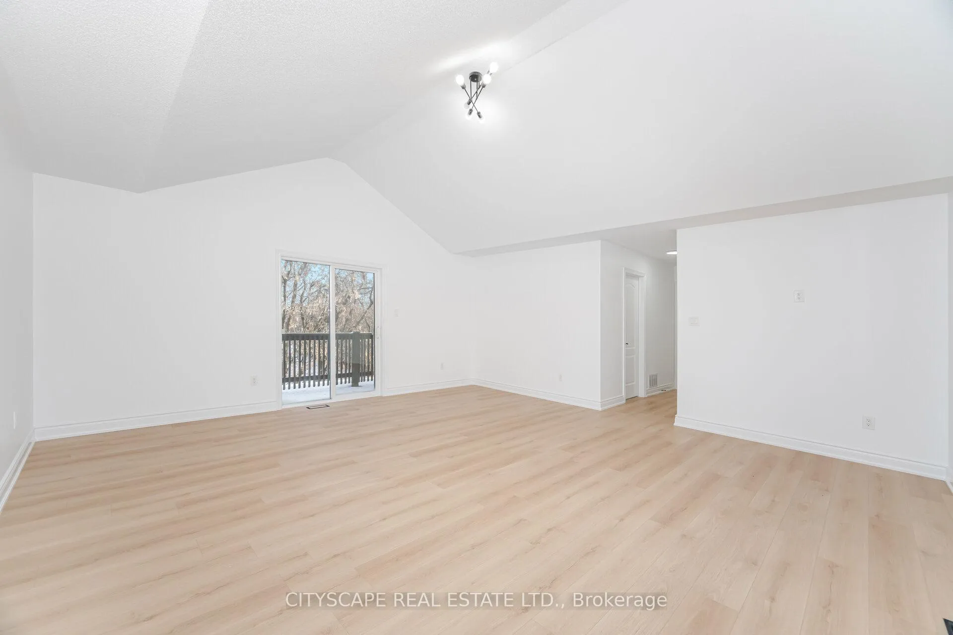 Photo 24 of 5843 Prairie Circle, Mississauga, Lisgar — HOMEH