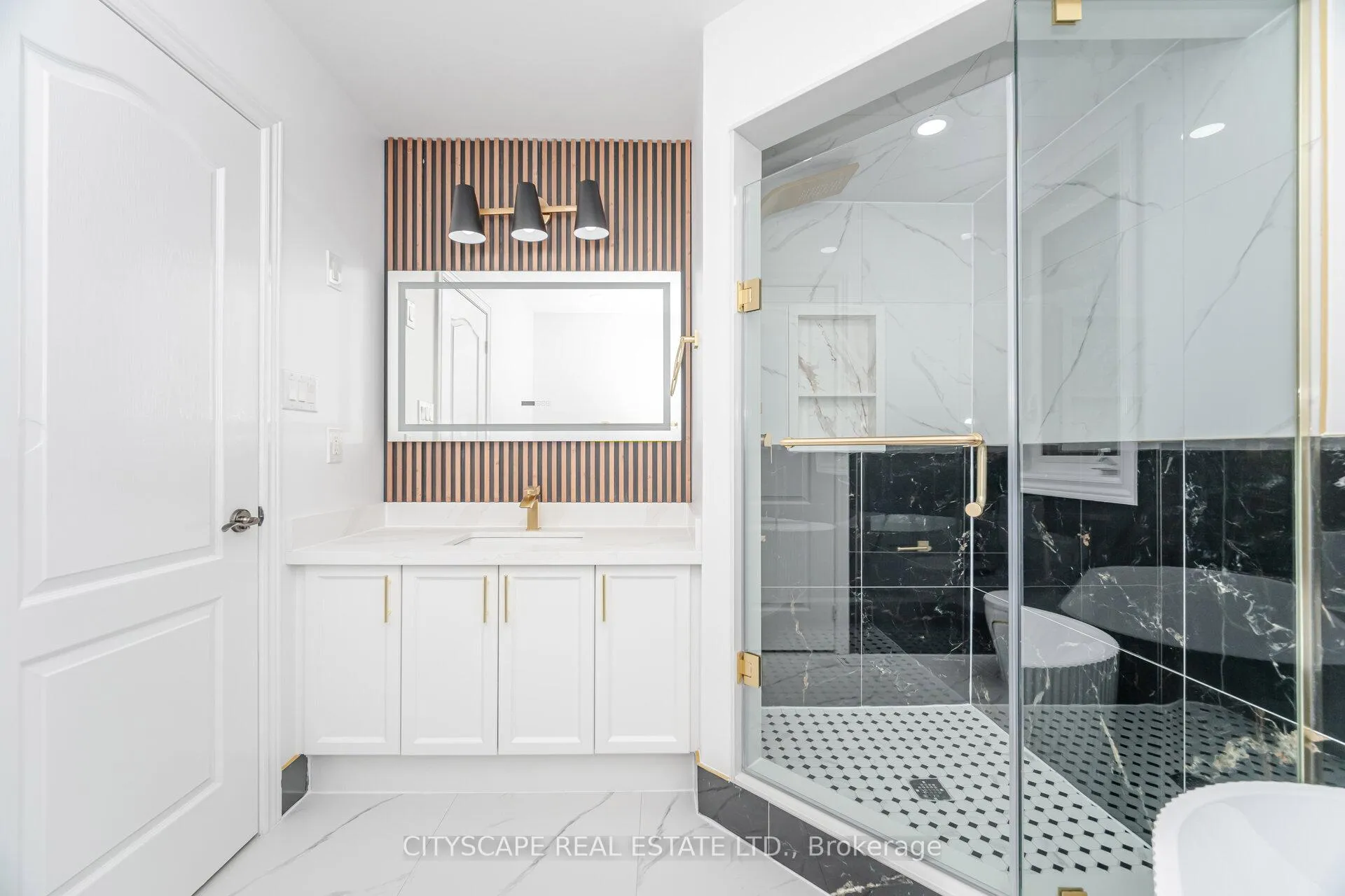Photo 30 of 5843 Prairie Circle, Mississauga, Lisgar — HOMEH