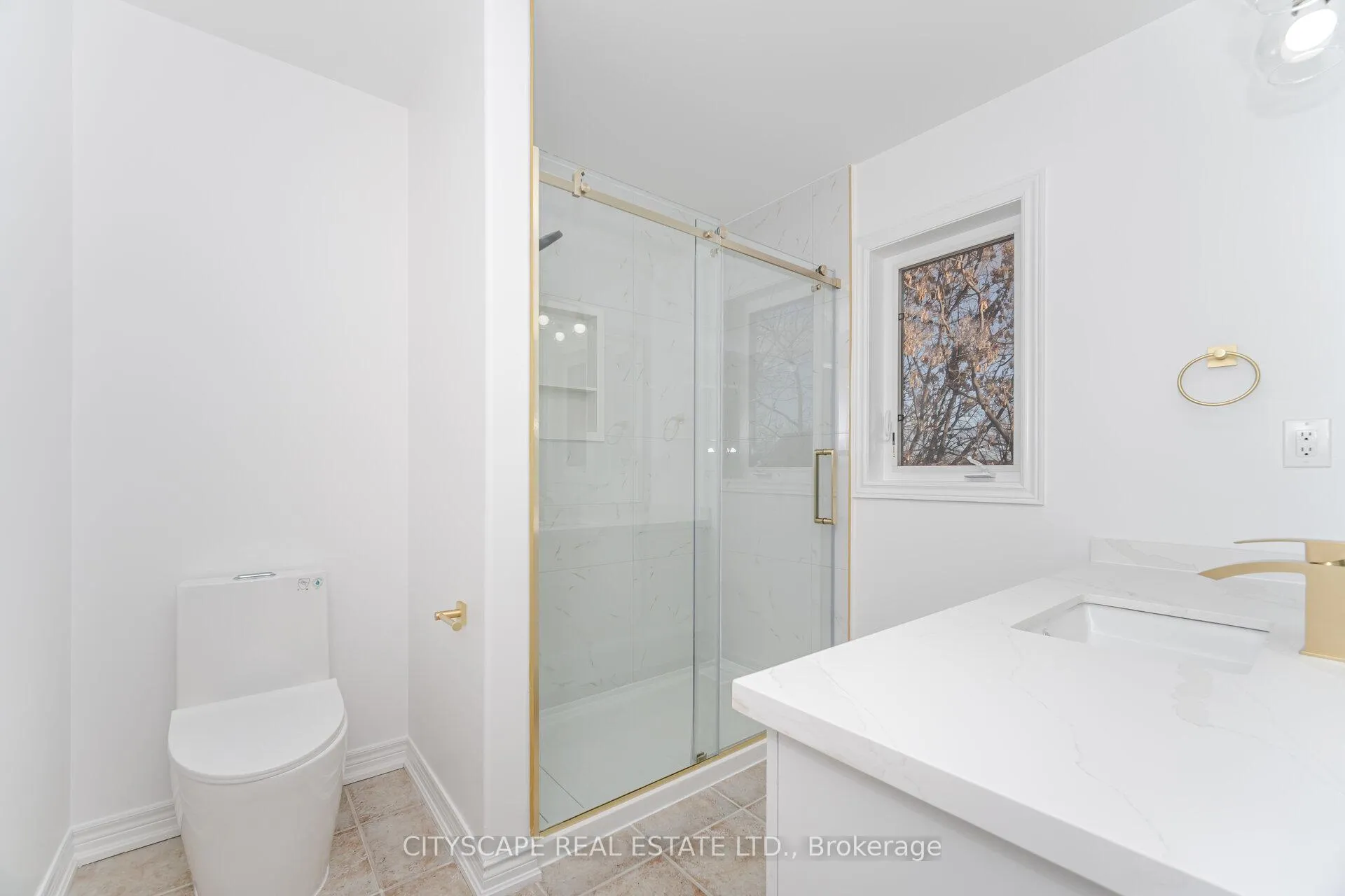 Photo 35 of 5843 Prairie Circle, Mississauga, Lisgar — HOMEH