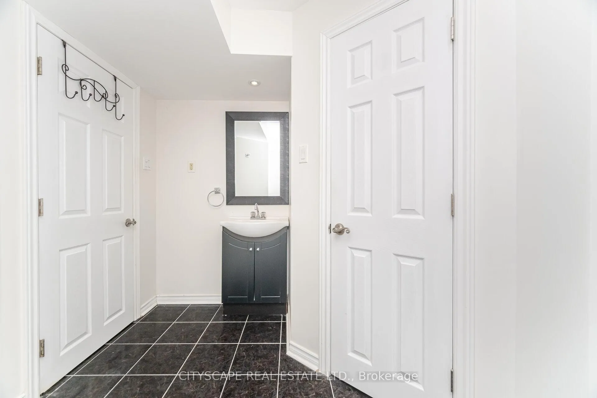 Photo 50 of 5843 Prairie Circle, Mississauga, Lisgar — HOMEH