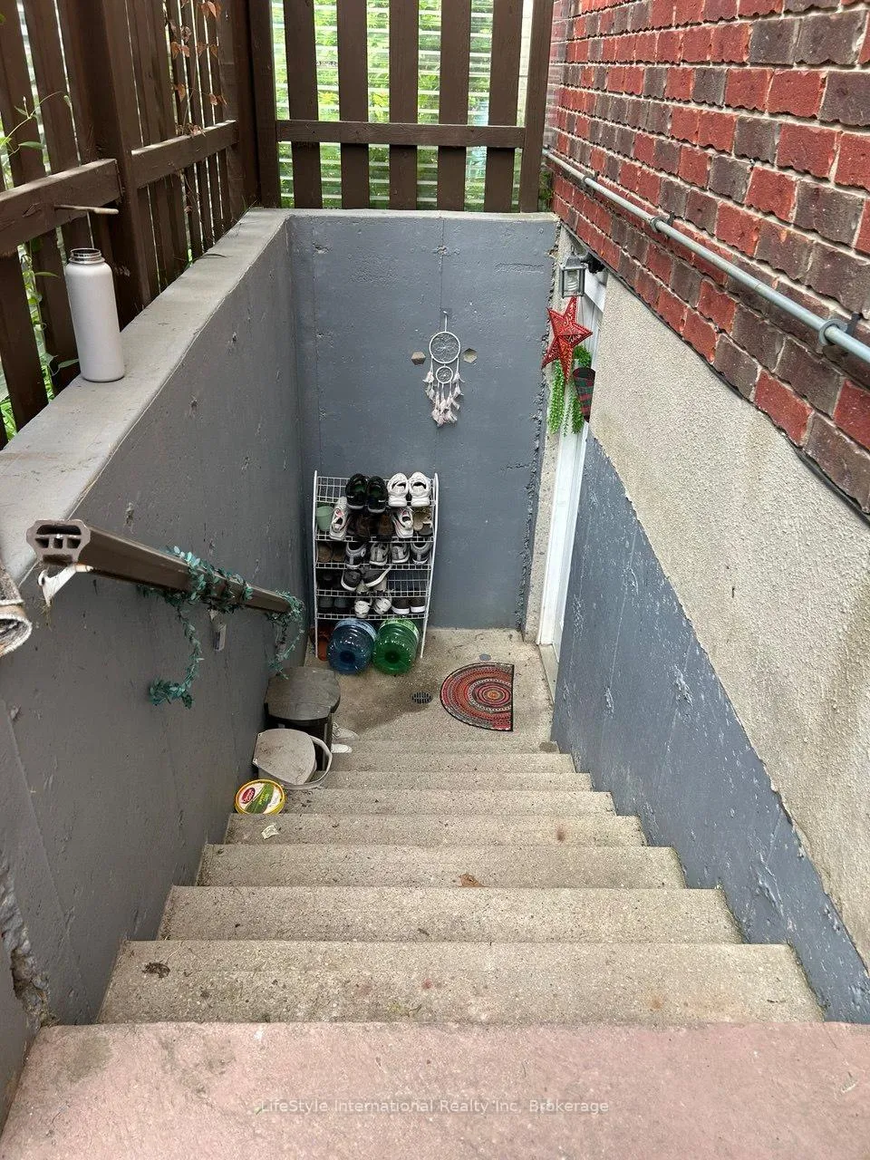 Photo 3 of 76 Summit Ridge Road, Guelph, Grange Road — HOMEH