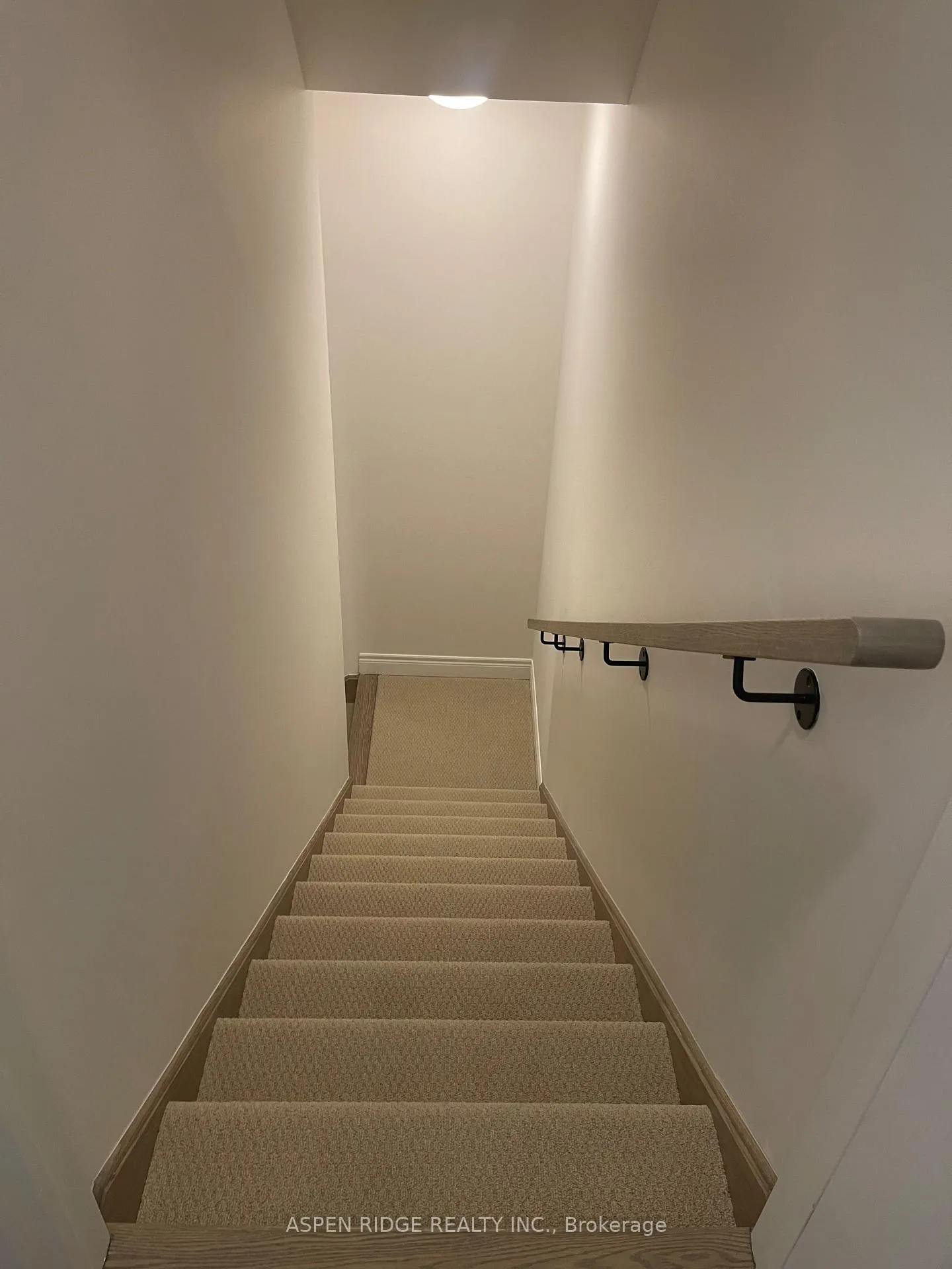 Photo 21 of 197 Leslie Richards Street, Markham, Rural Markham — HOMEH