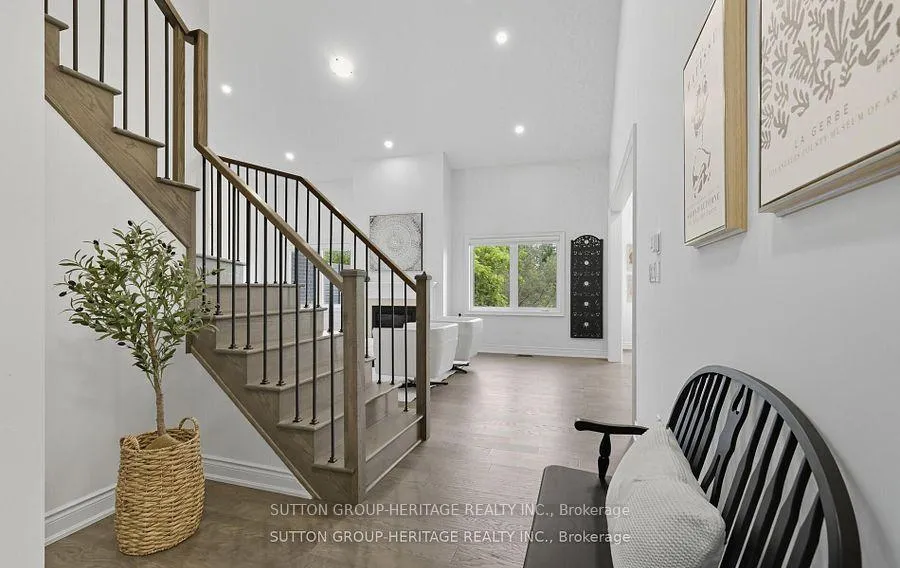 Photo 6 of 25 Ballinger Way, Uxbridge — HOMEH