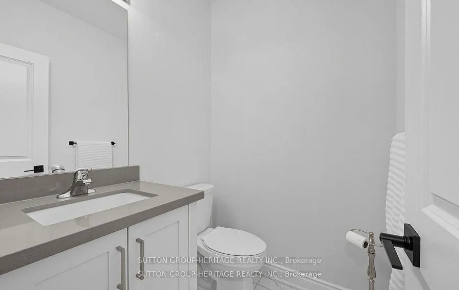 Photo 20 of 25 Ballinger Way, Uxbridge — HOMEH