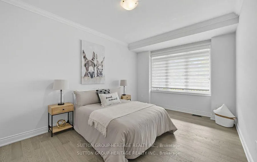 Photo 21 of 25 Ballinger Way, Uxbridge — HOMEH