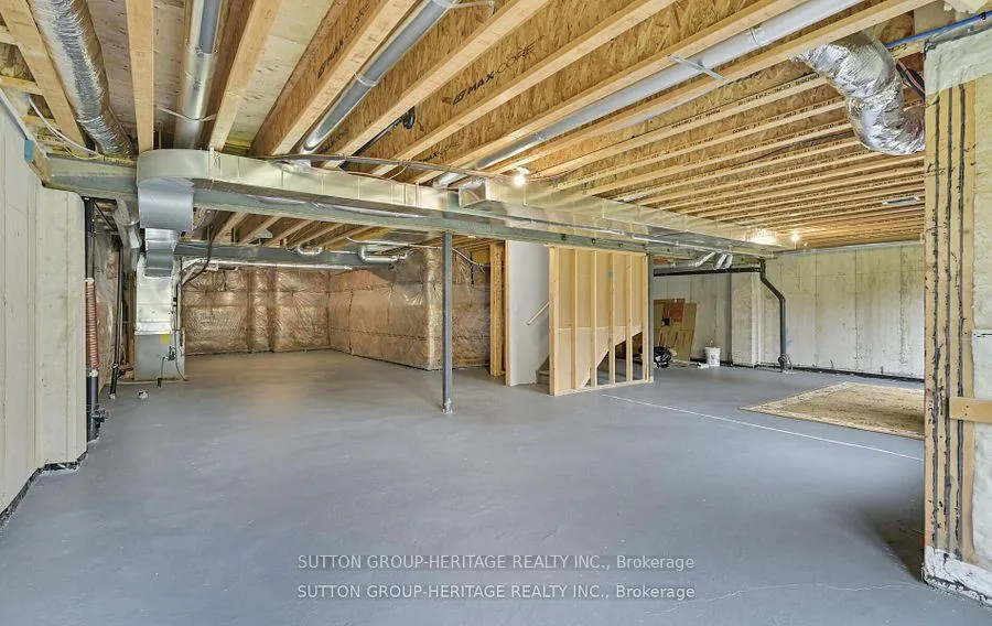 Photo 39 of 25 Ballinger Way, Uxbridge — HOMEH