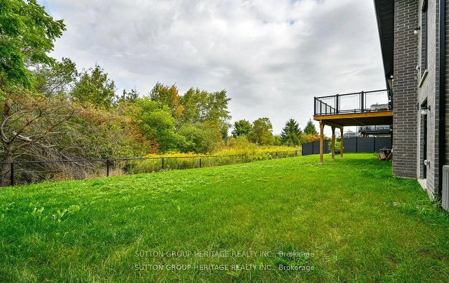 Photo 43 of 25 Ballinger Way, Uxbridge — HOMEH