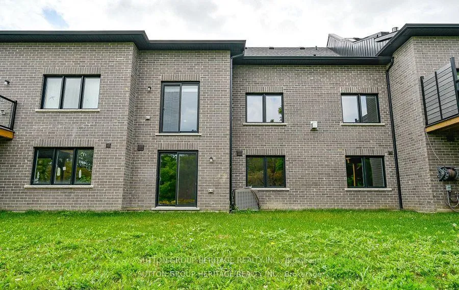 Photo 45 of 25 Ballinger Way, Uxbridge — HOMEH