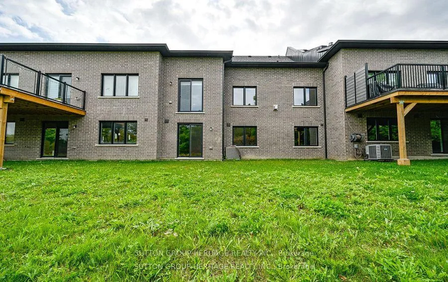 Photo 46 of 25 Ballinger Way, Uxbridge — HOMEH