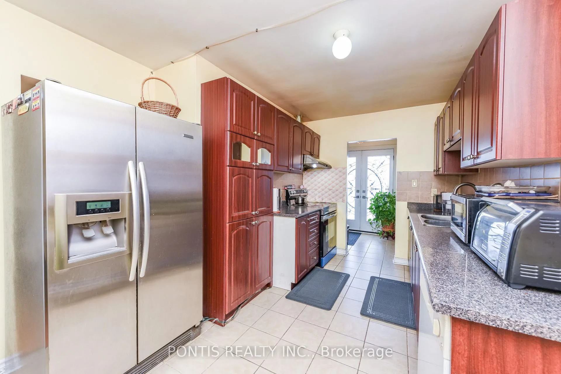 Photo 10 of 4 Hasbrooke Drive, North York, Humber Summit — HOMEH