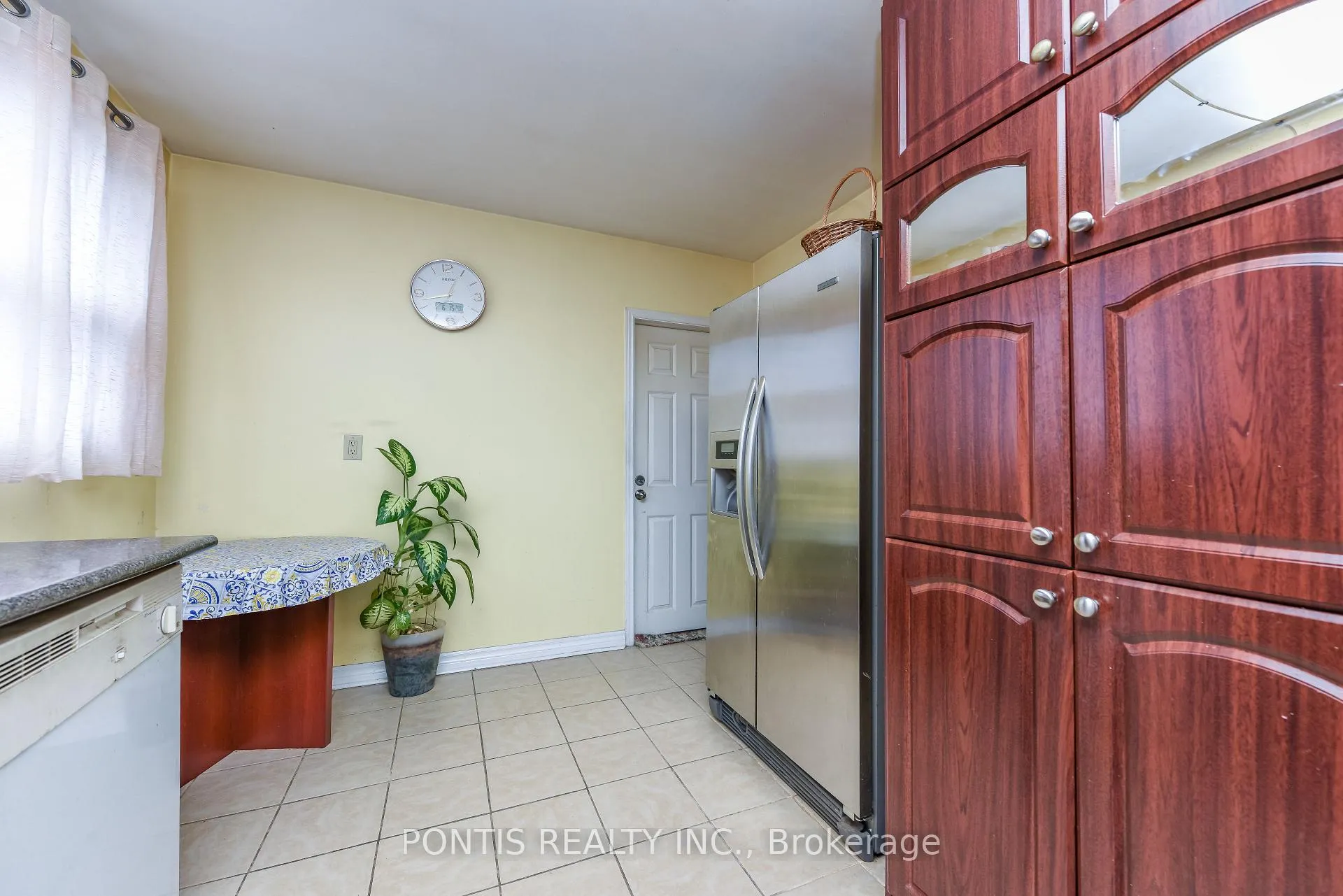 Photo 18 of 4 Hasbrooke Drive, North York, Humber Summit — HOMEH