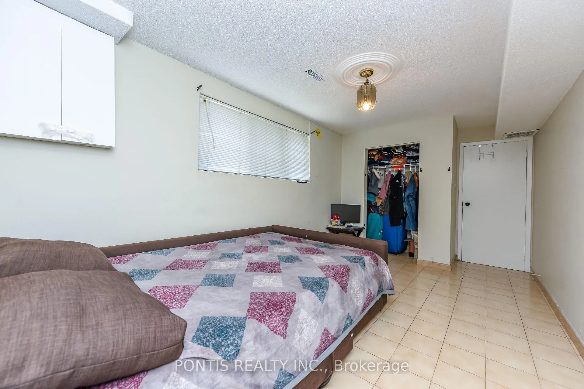 Photo 27 of 4 Hasbrooke Drive, North York, Humber Summit — HOMEH