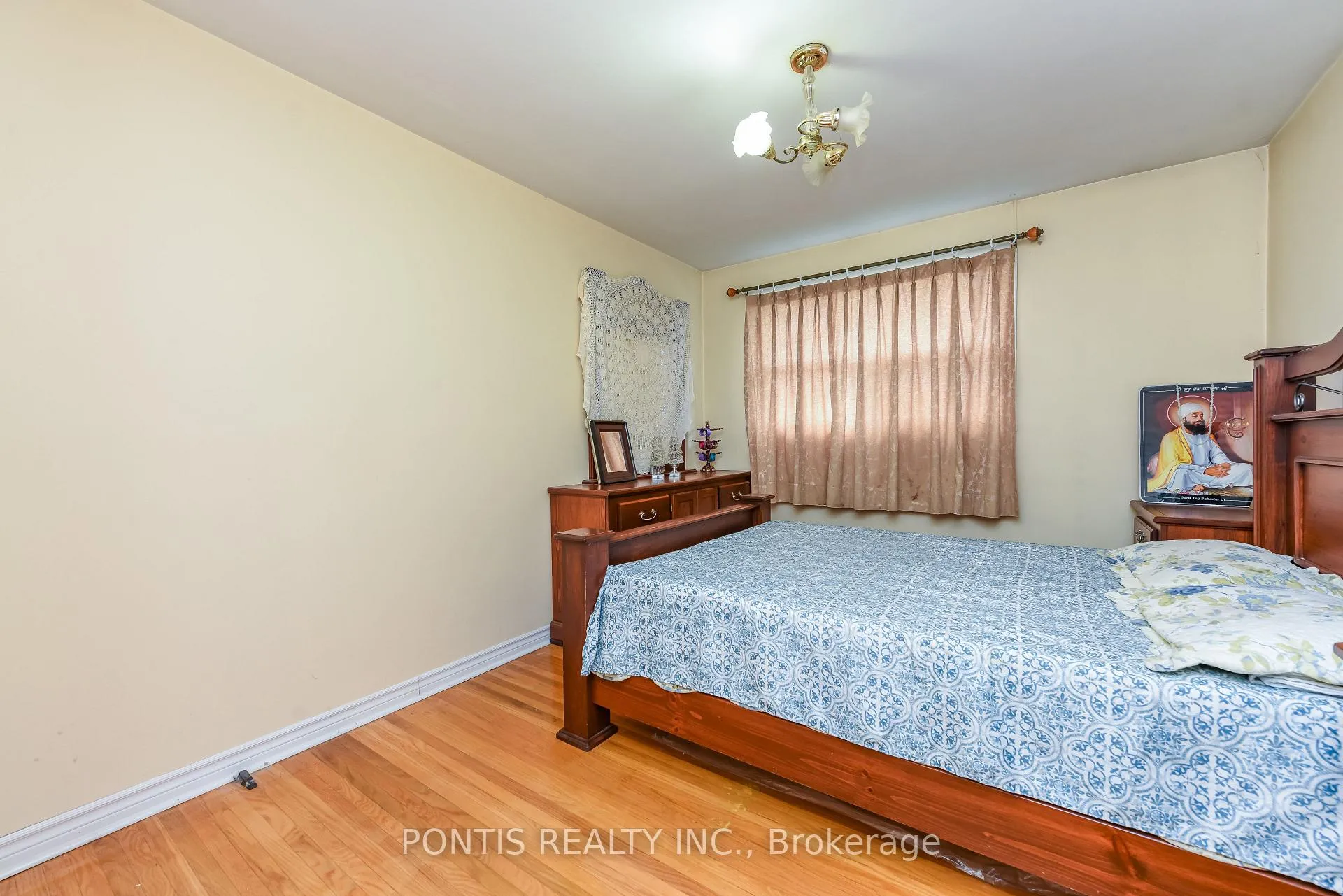 Photo 34 of 4 Hasbrooke Drive, North York, Humber Summit — HOMEH