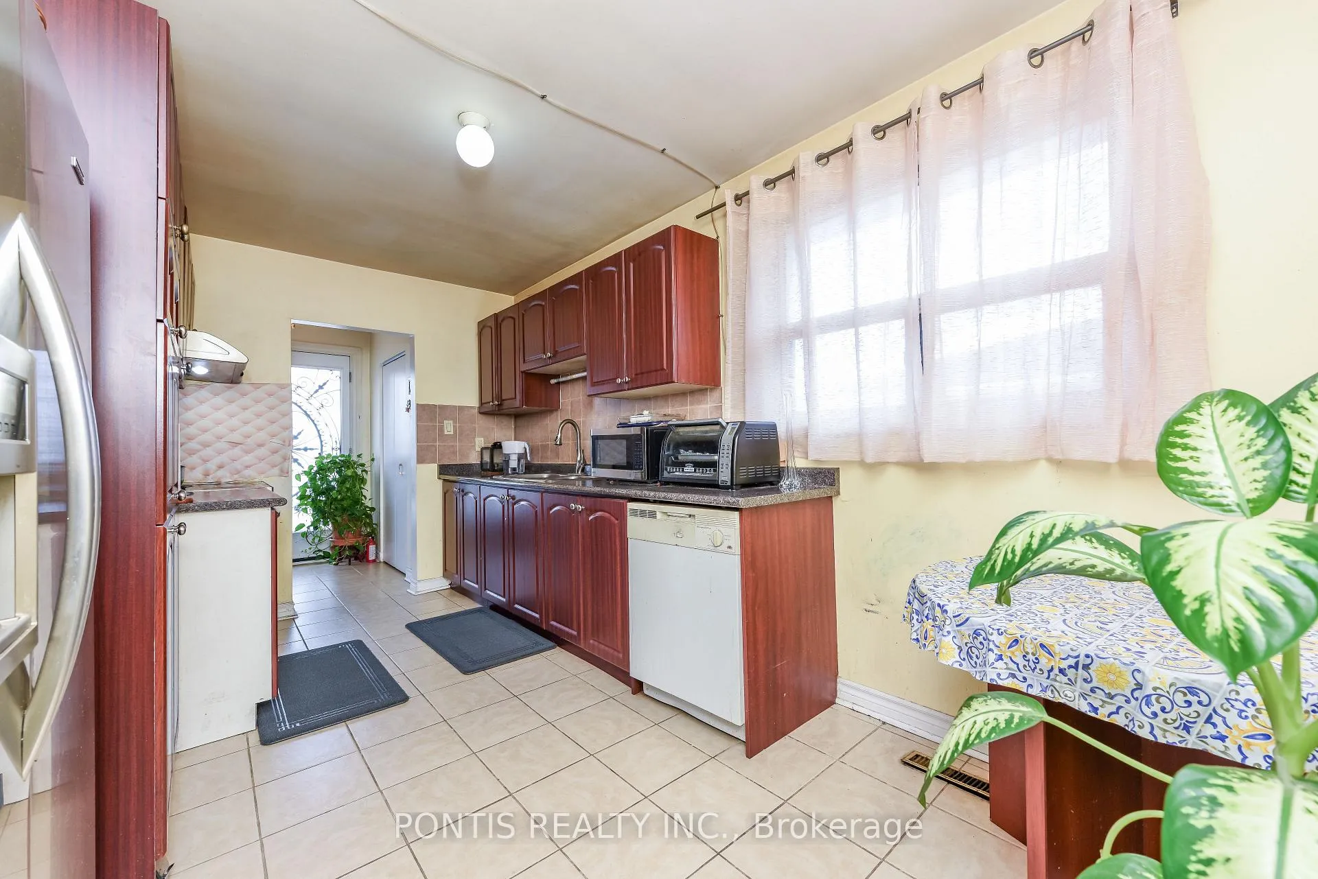 Photo 39 of 4 Hasbrooke Drive, North York, Humber Summit — HOMEH