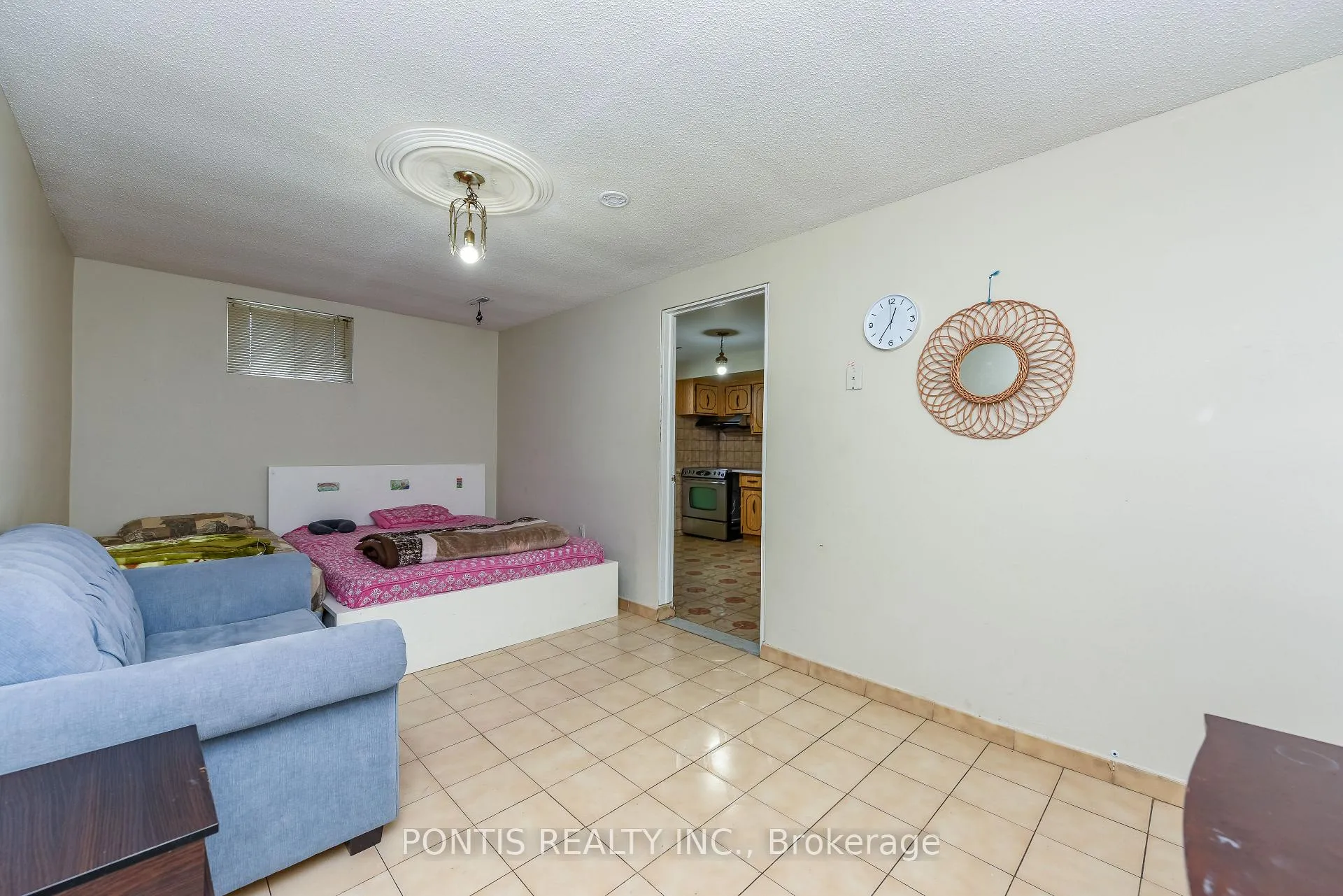 Photo 46 of 4 Hasbrooke Drive, North York, Humber Summit — HOMEH