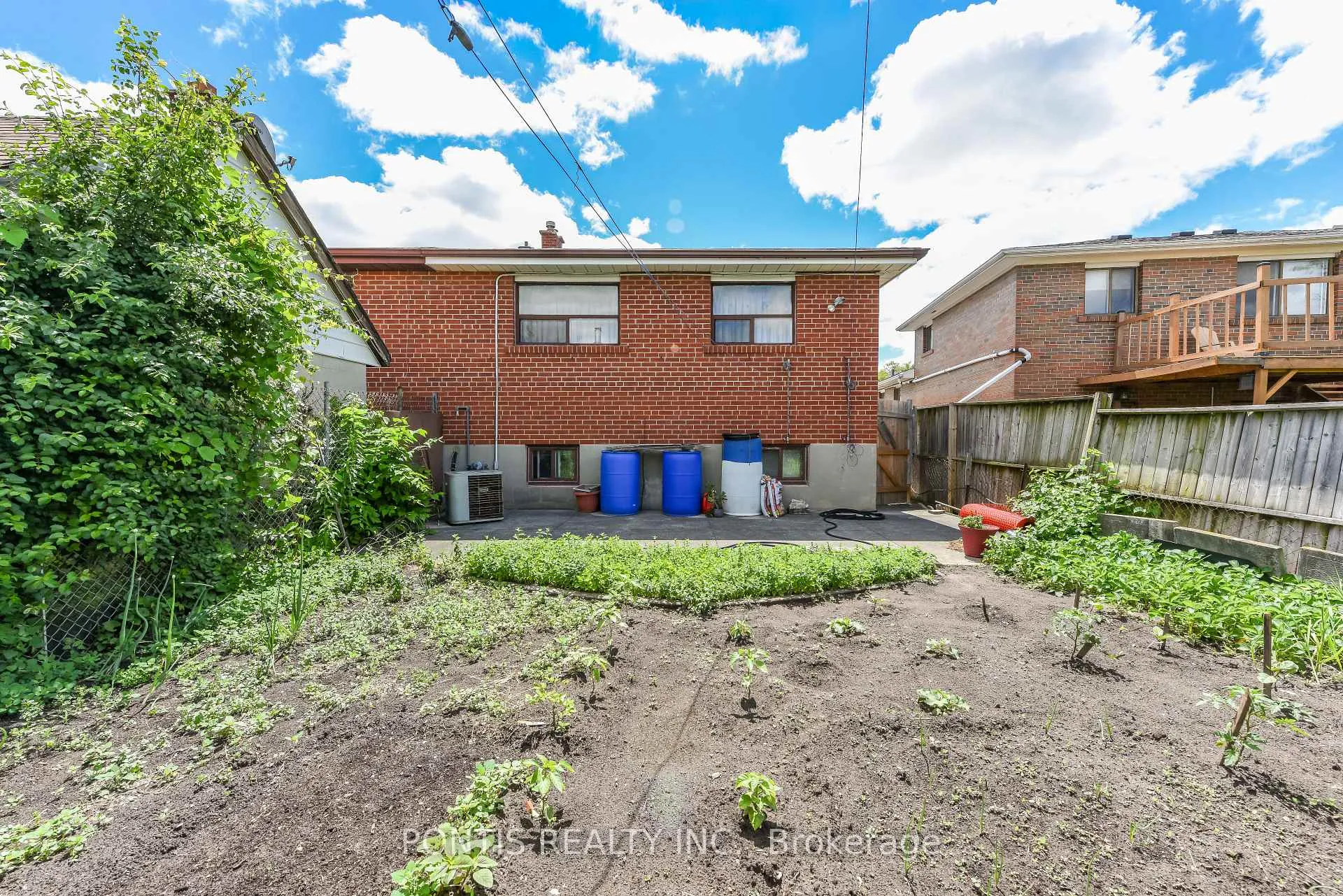 Photo 48 of 4 Hasbrooke Drive, North York, Humber Summit — HOMEH