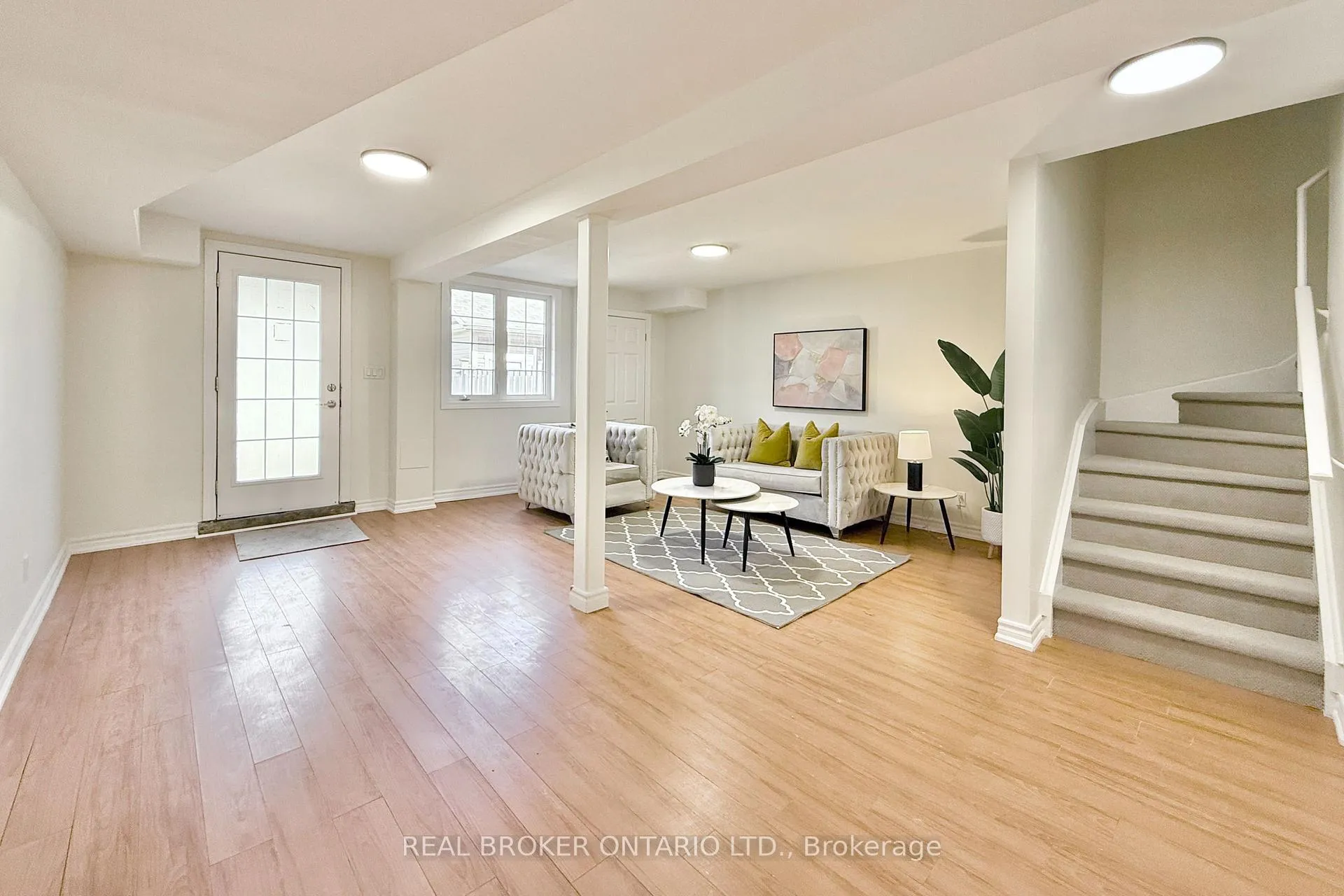 Photo 25 of 9525 Ninth Line, Markham, Cornell — HOMEH