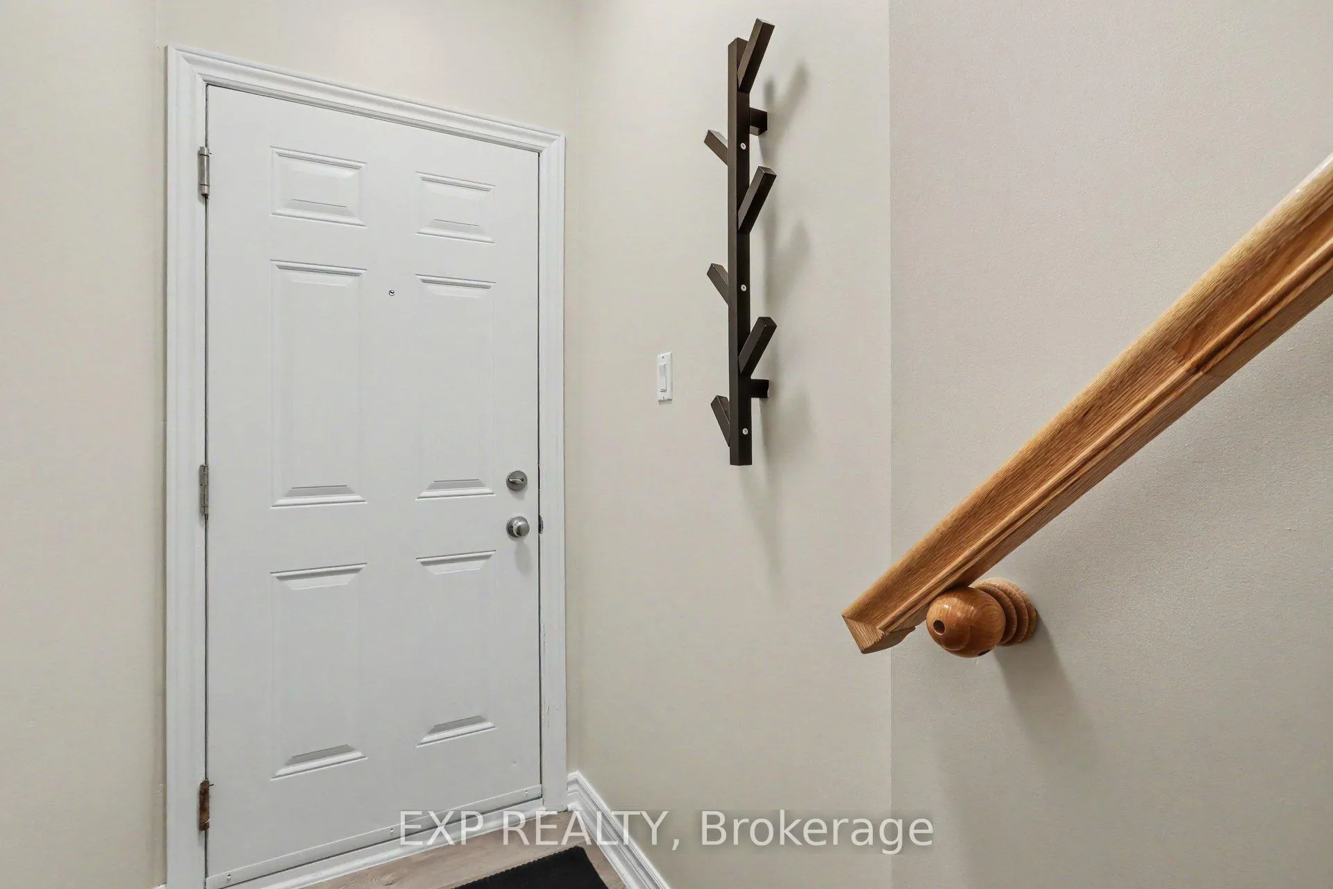 Photo 5 of Unit J, 135 Harthill Way, Ottawa, Barrhaven - Heritage Park — HOMEH