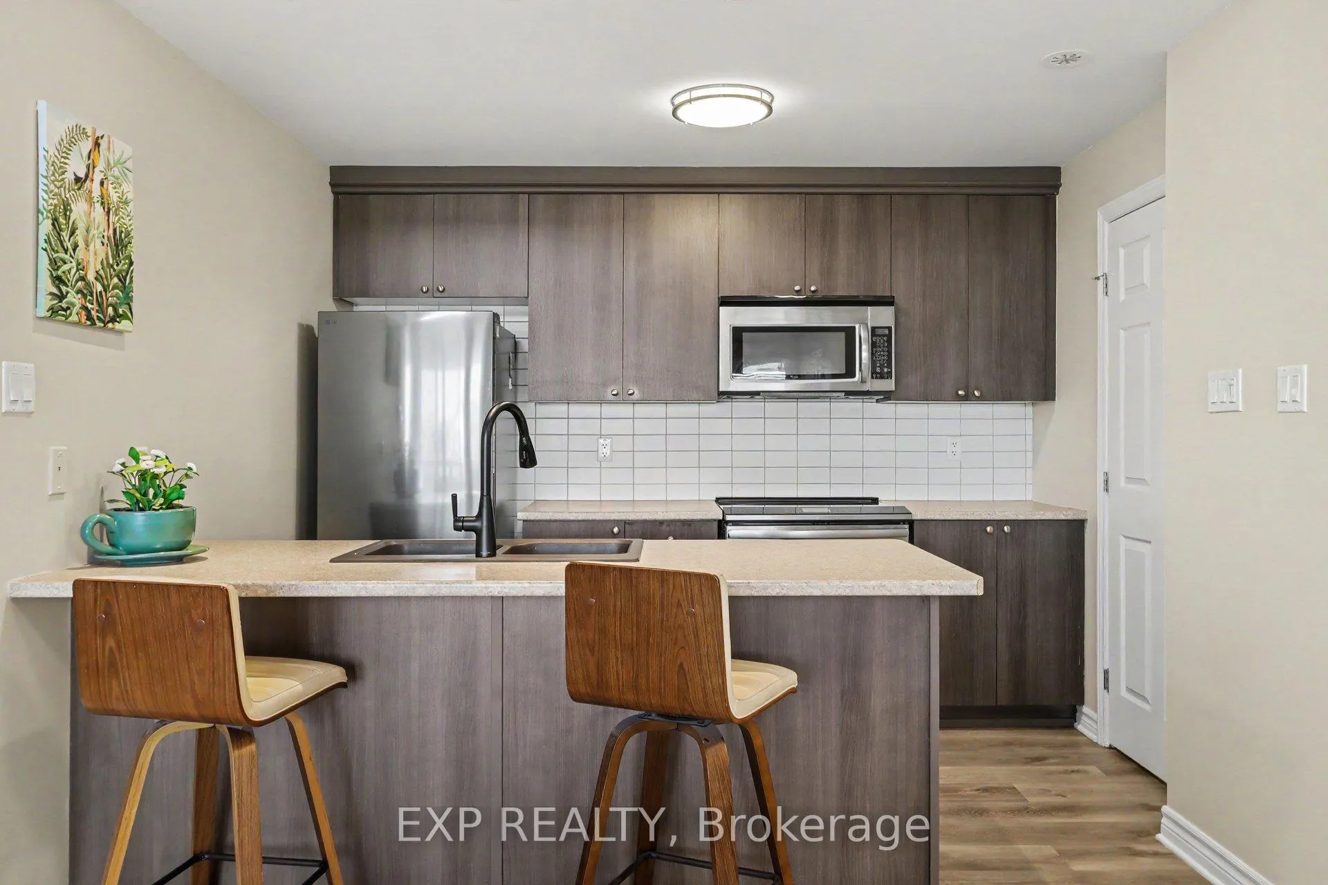 Photo 13 of Unit J, 135 Harthill Way, Ottawa, Barrhaven - Heritage Park — HOMEH